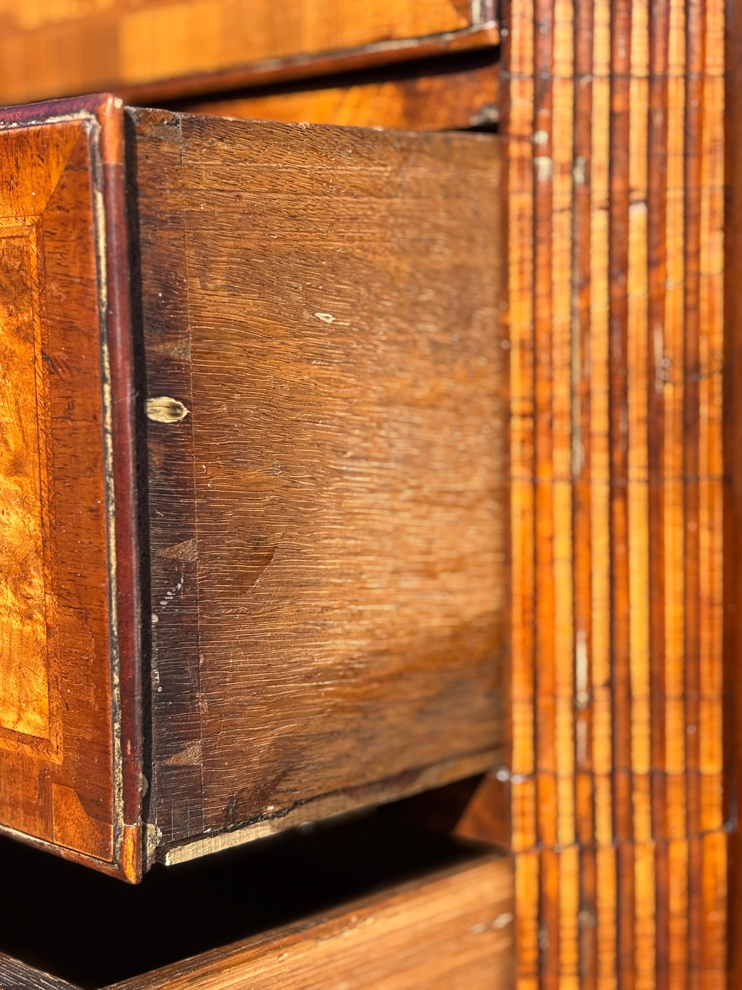 Mid 18th Century George II Period Burr Walnut Tallboy en vente 2