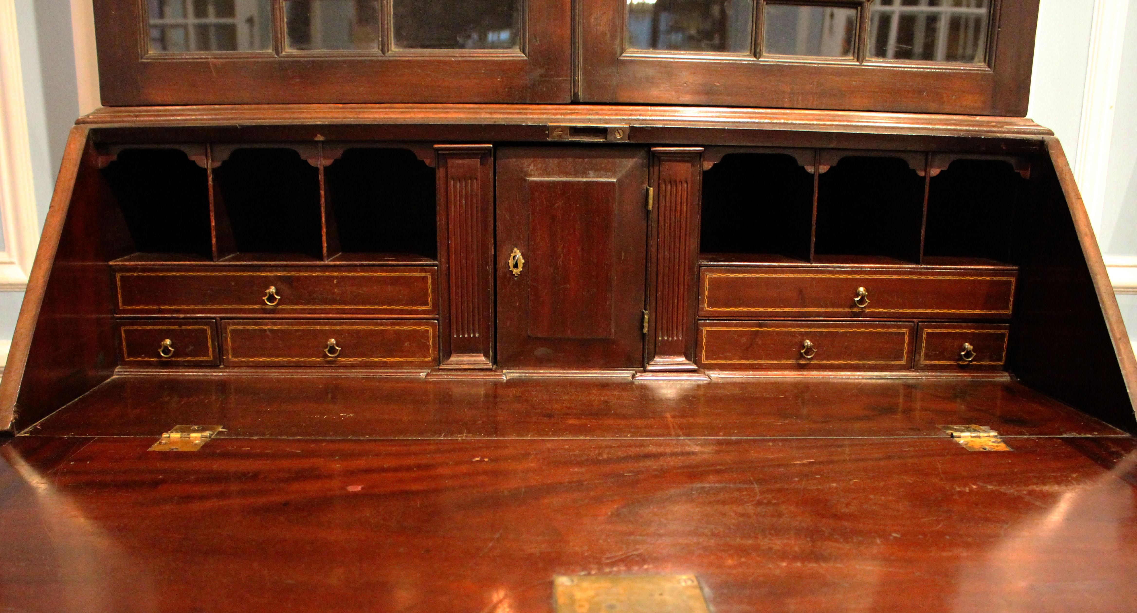 Mid-18th Century George III Bureau Bookcase For Sale 8
