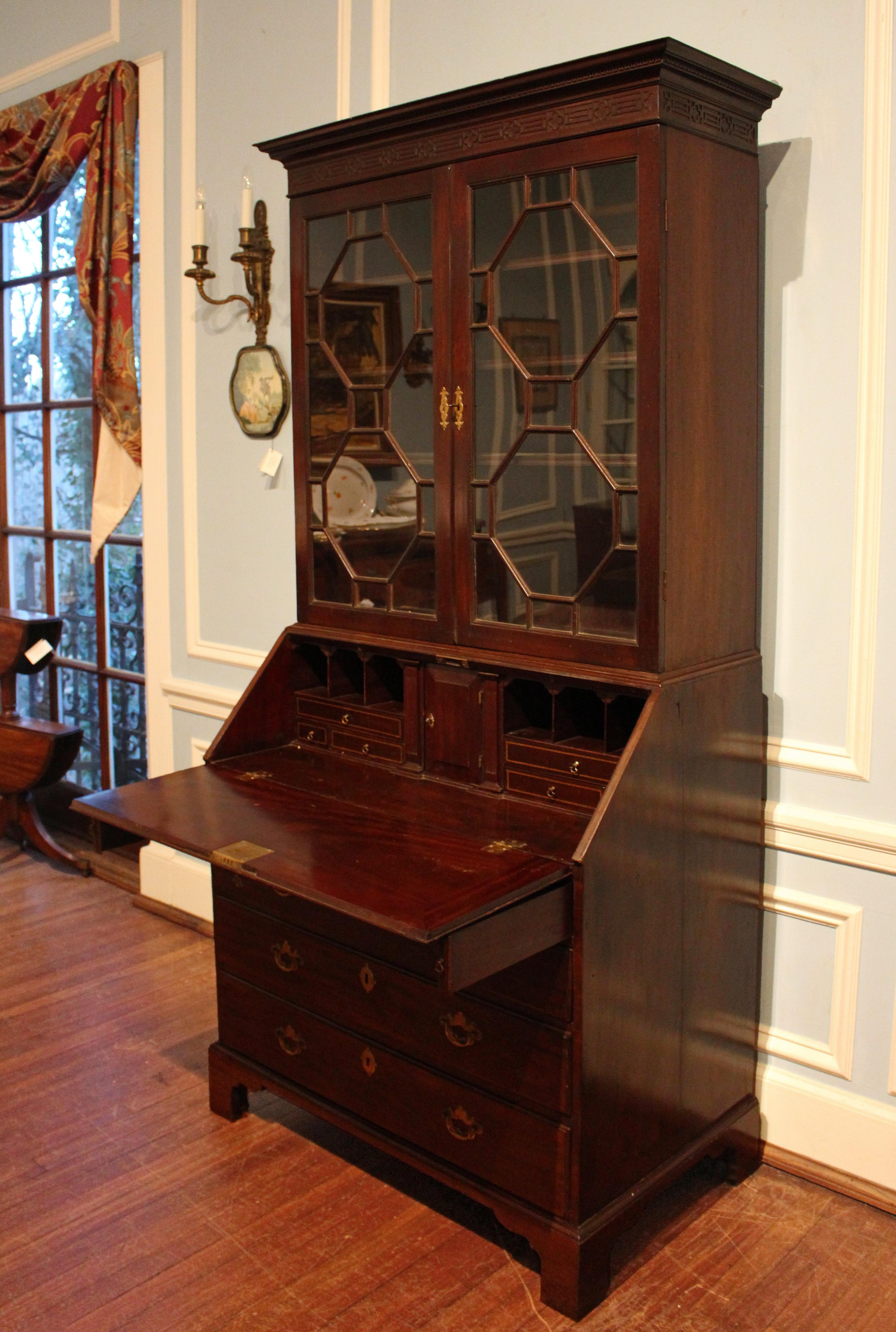 Mid-18th Century George III Bureau Bookcase For Sale 3