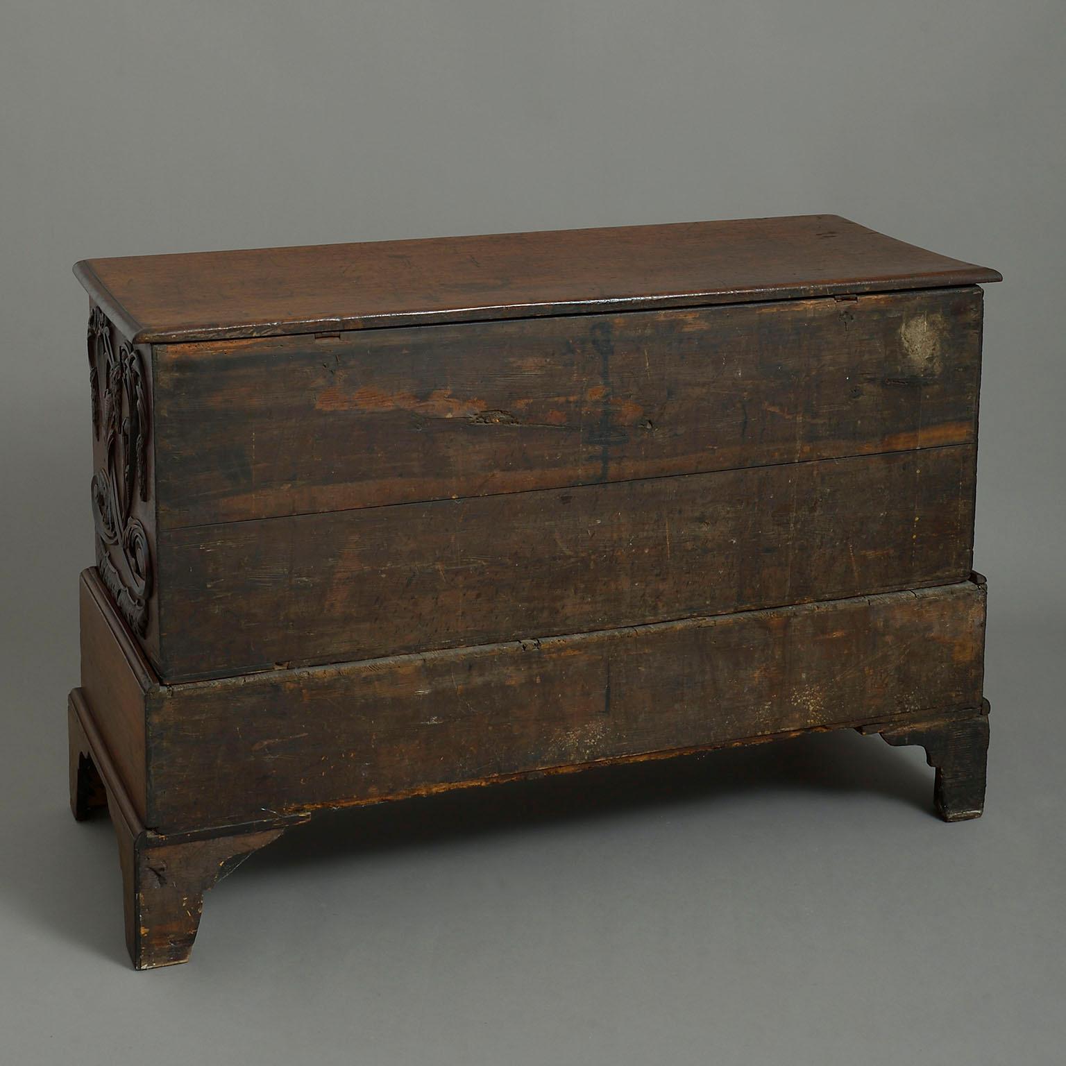 Mid-18th Century George III Mahogany Mule Chest or Blanket Chest In Good Condition In London, GB