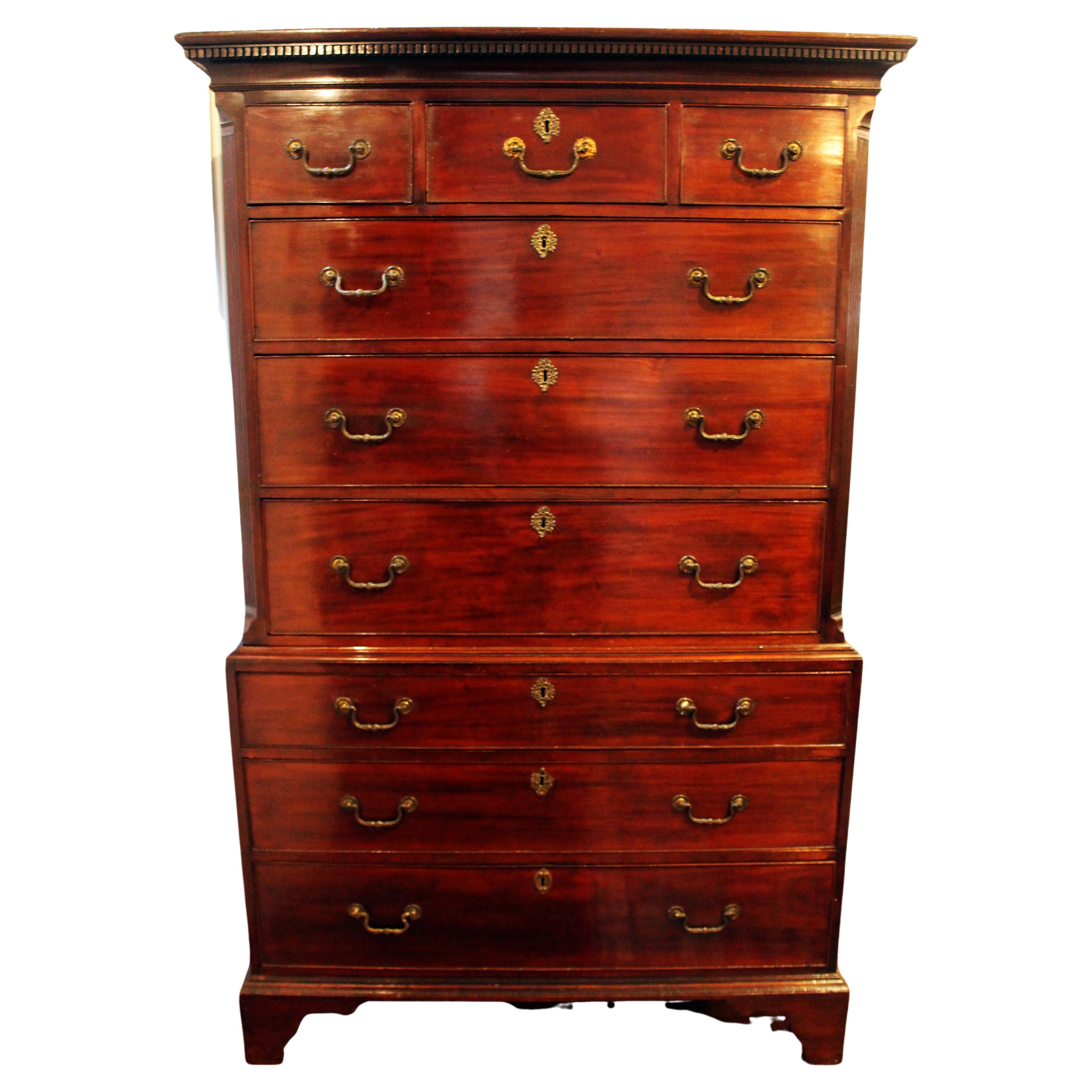 Mid-18th Century George III Period Chest on Chest For Sale