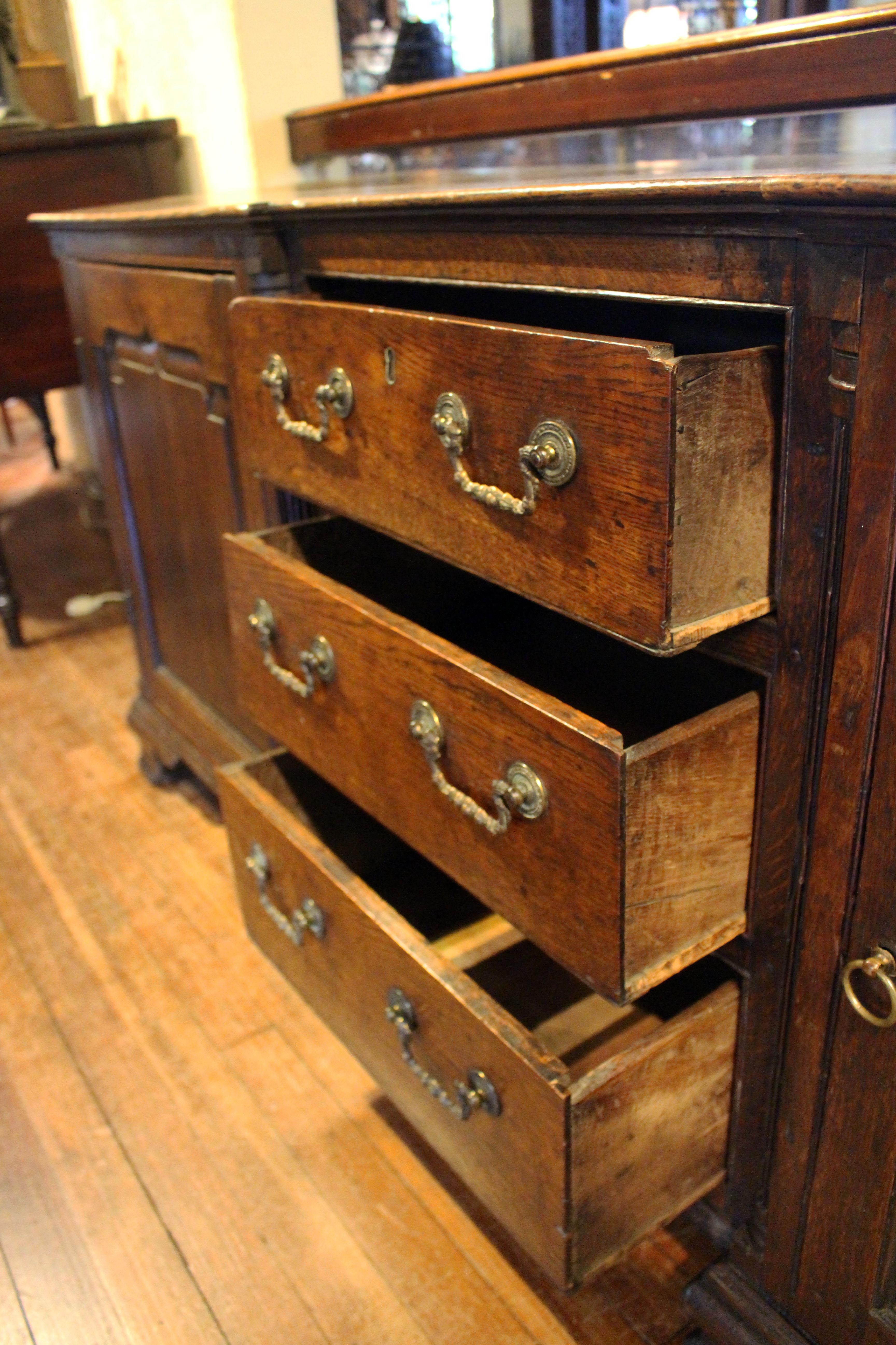 Oak Mid-18th Century Georgian Dresser Base For Sale