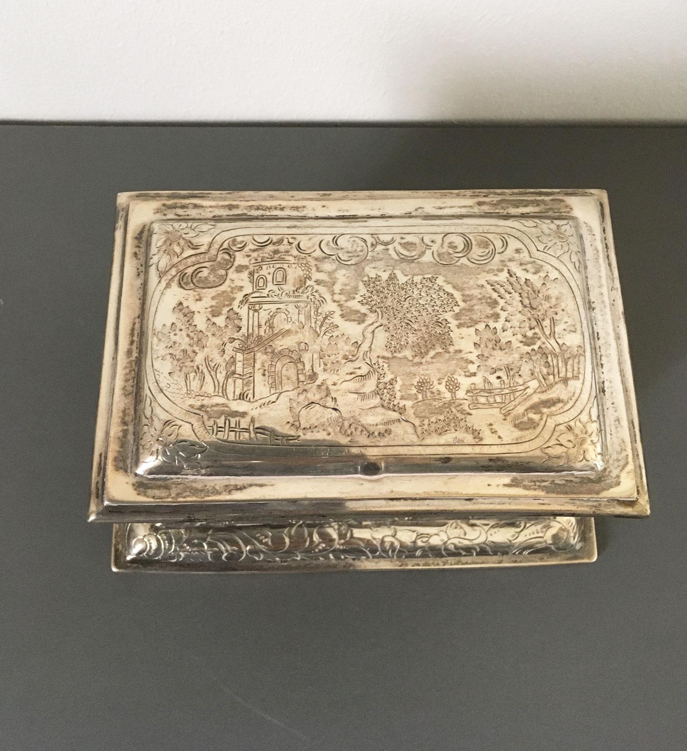 Baroque Mid-18th Century German Engraved Sterking Silver Box For Sale