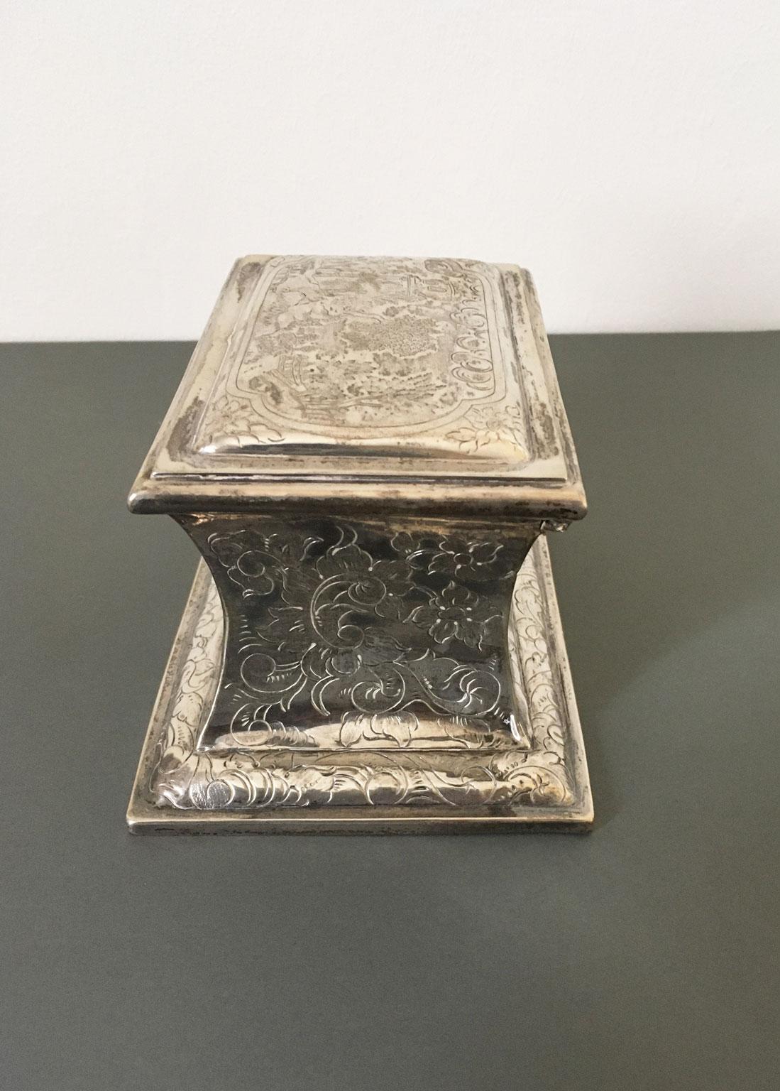 Sterling Silver Mid-18th Century German Engraved Sterking Silver Box For Sale