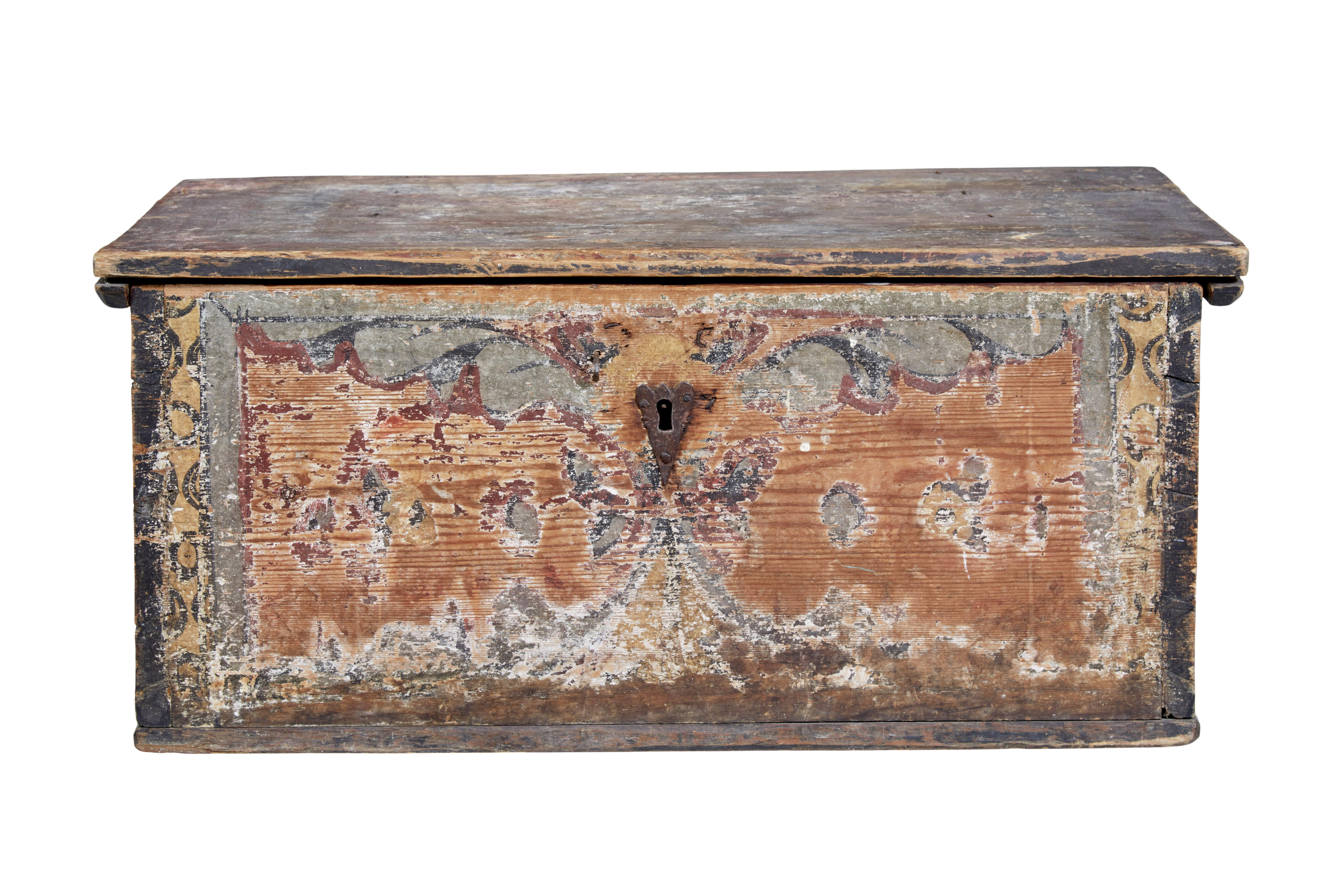 Woodwork Mid-18th Century Hand Painted Traditional Swedish Pine Chest For Sale
