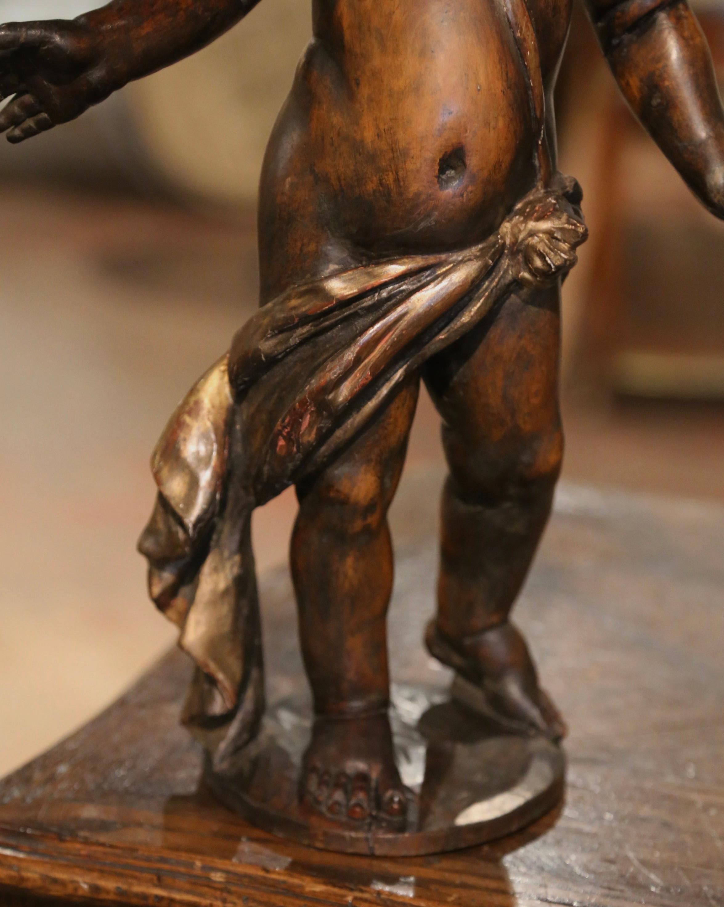 Mid-18th Century Italian Hand Carved Walnut and Gilt Putti Sculpture with Wings In Excellent Condition For Sale In Dallas, TX