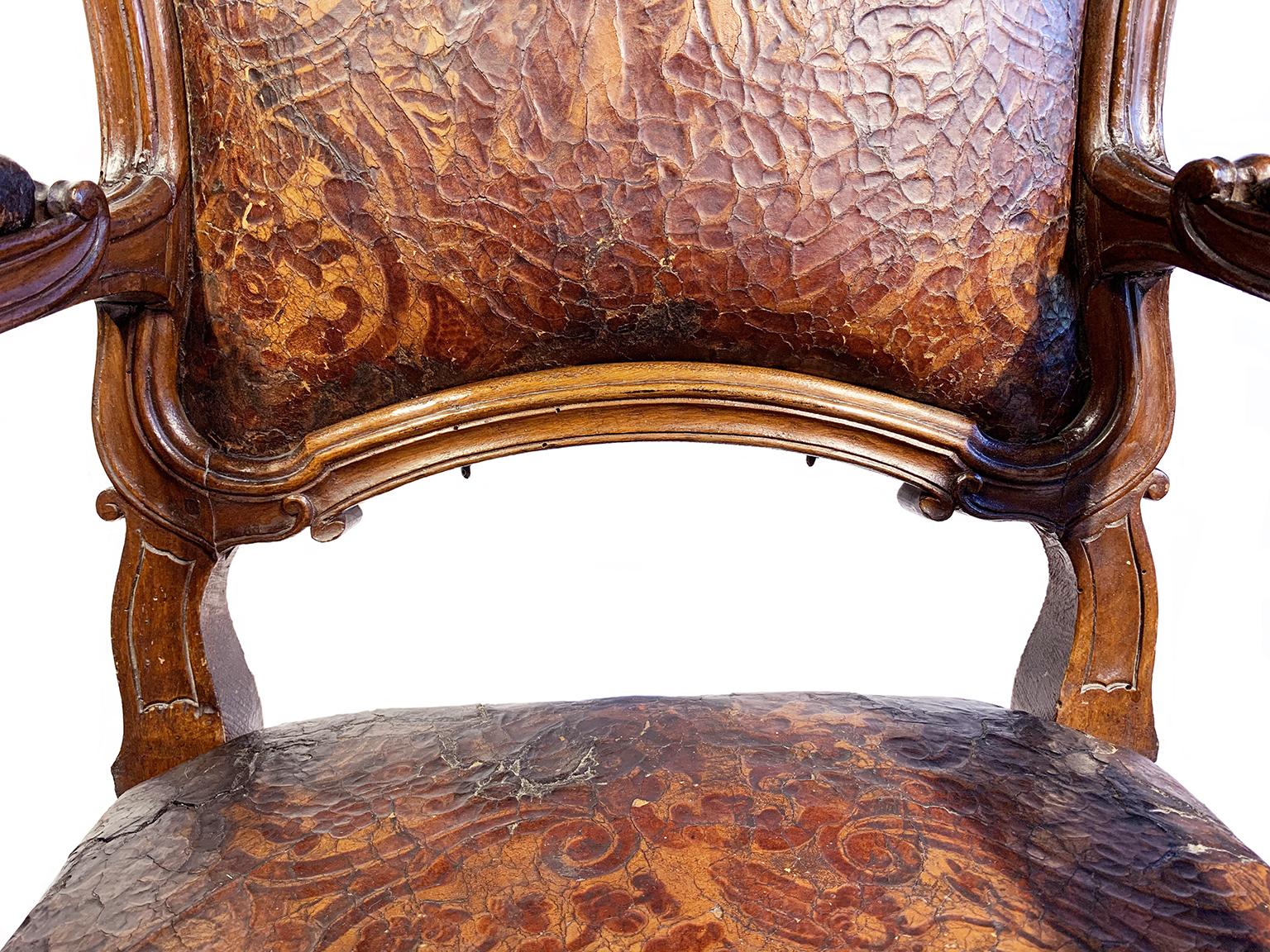 Mid-18th Century Italian Pair of Armchairs with Leather Covers, Milan circa 1750 For Sale 6