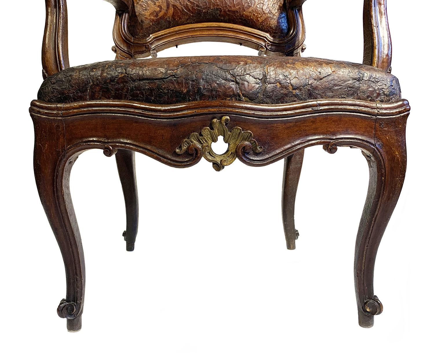Mid-18th Century Italian Pair of Armchairs with Leather Covers, Milan circa 1750 For Sale 9