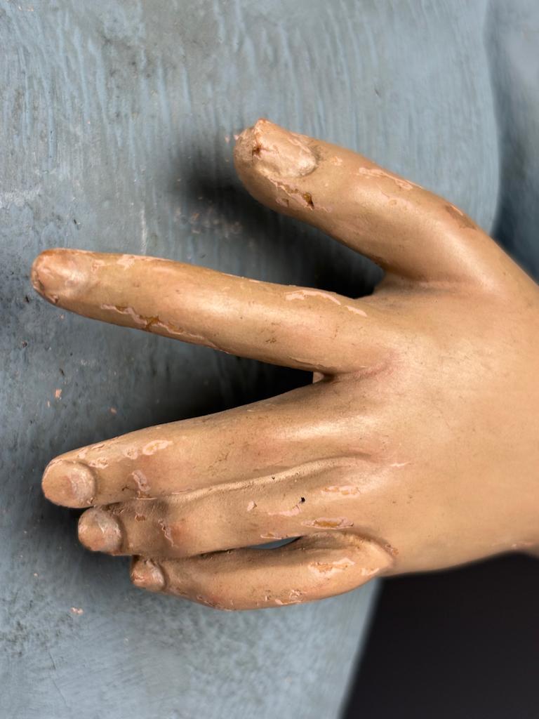Figura di Santos in policromia e gesso della metà del XVIII secolo (Santa donna) in vendita 5