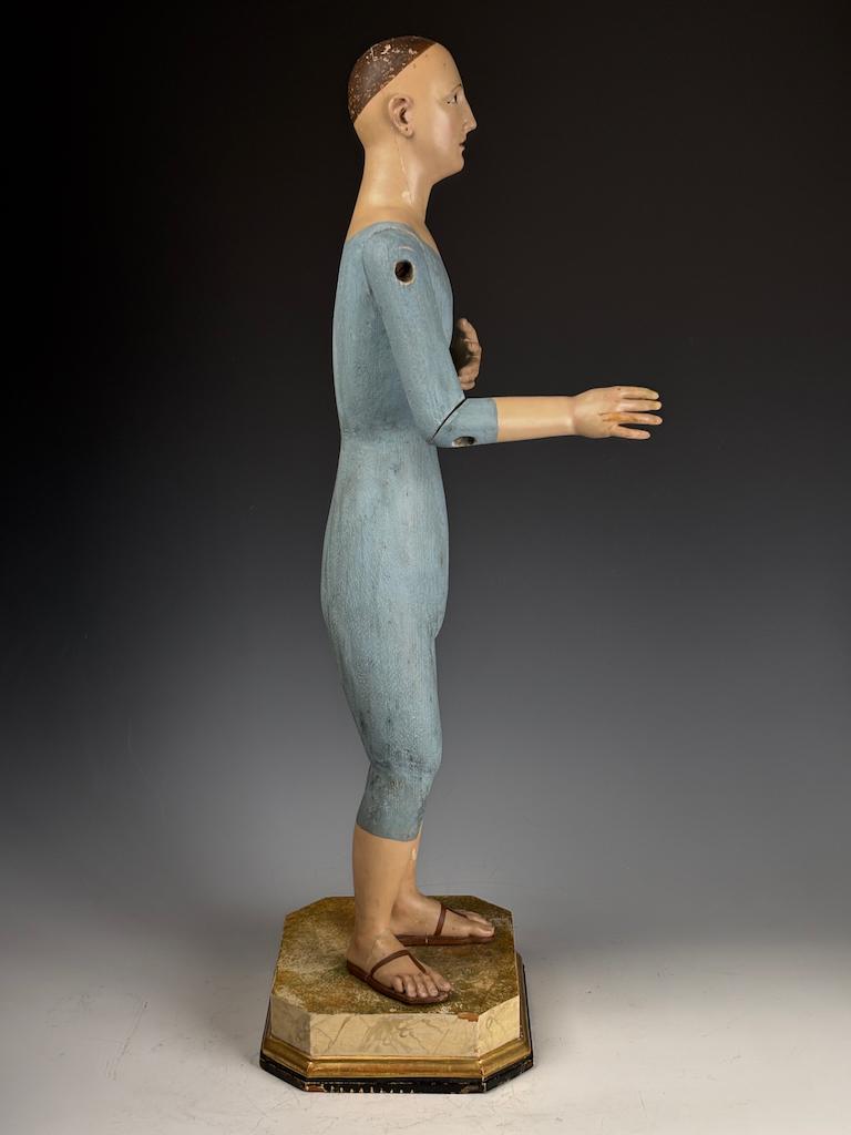 Figura di Santos in policromia e gesso della metà del XVIII secolo (Santa donna) in vendita 11