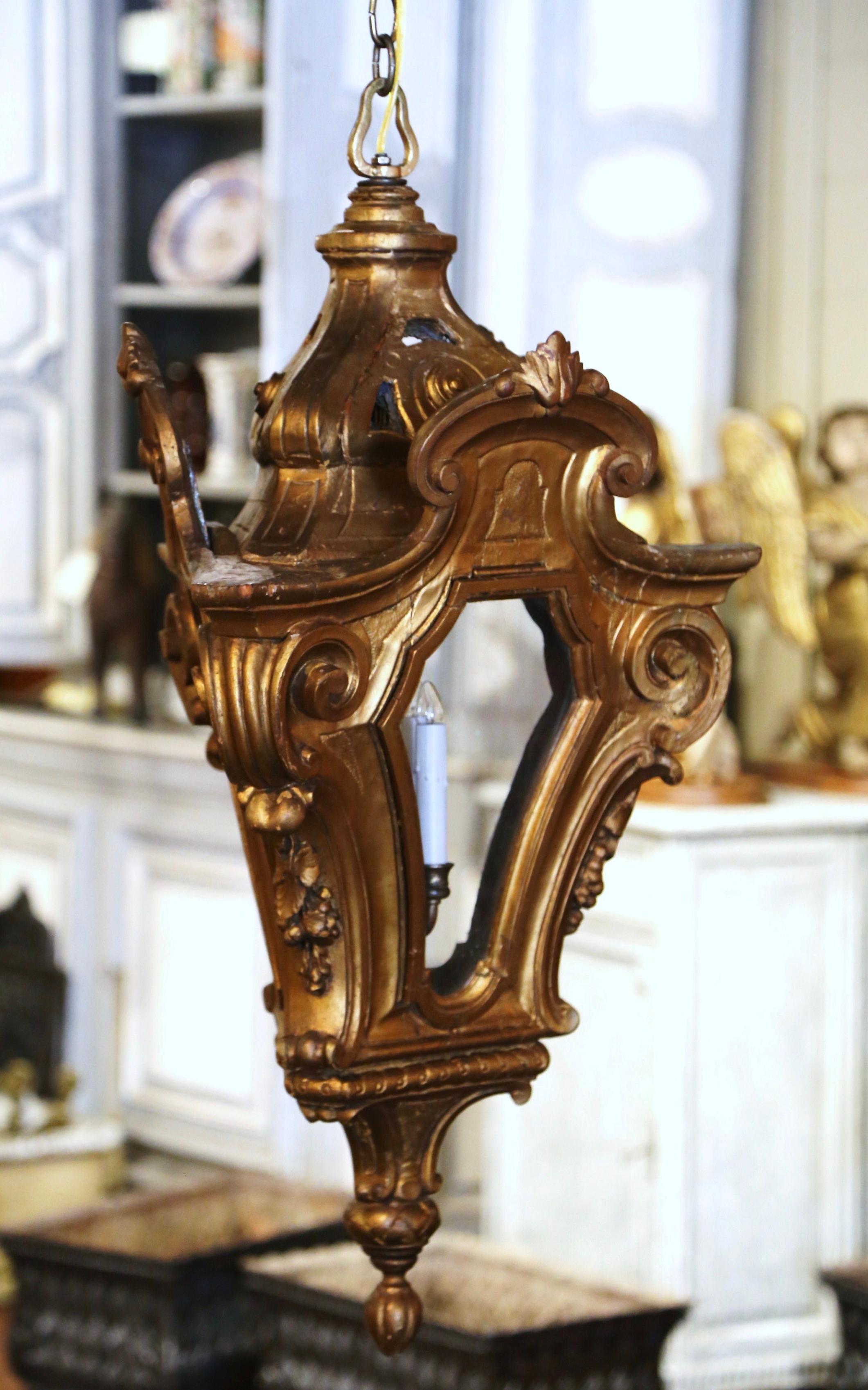 Mid-18th Century Italian Rococo Carved Giltwood Three-Light Ceiling Lantern 1