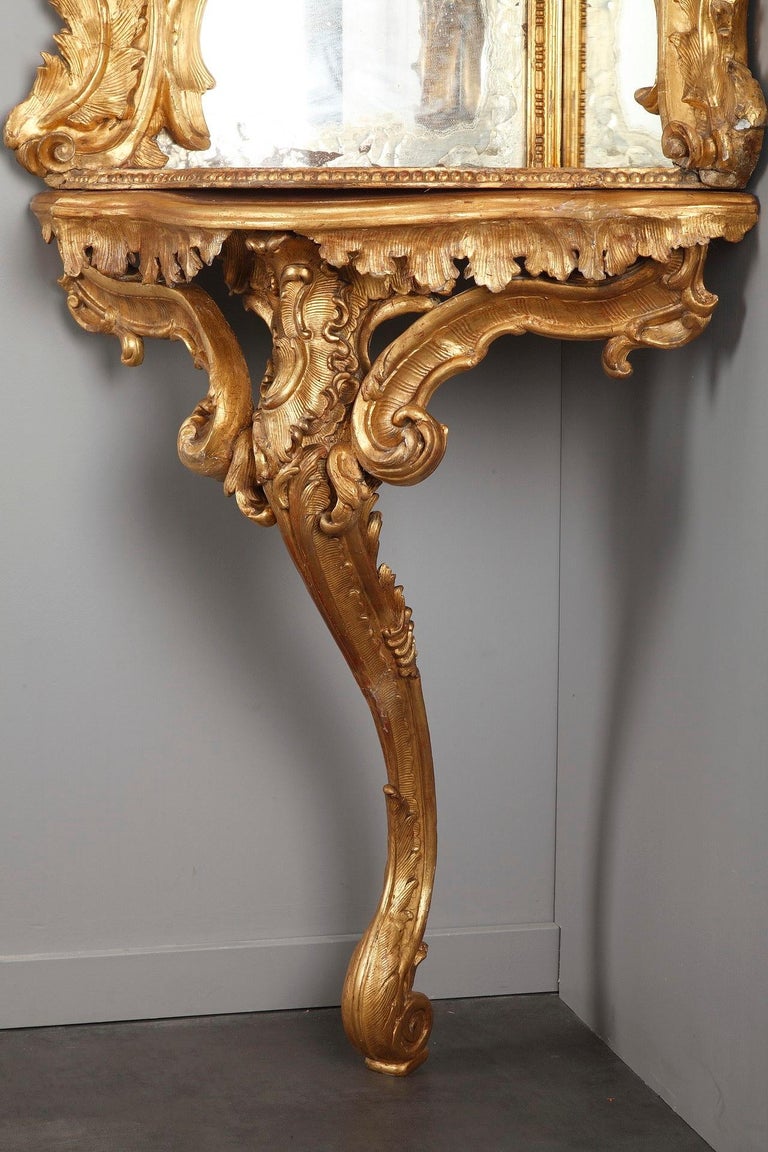Mid-18th Century Italian Rococo Giltwood Corner Console at 1stDibs