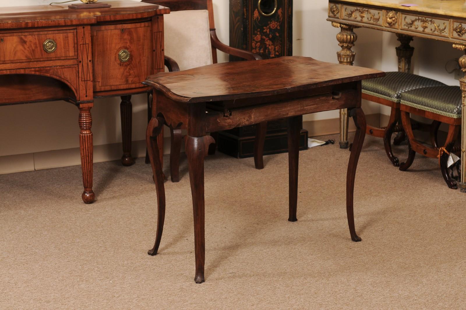 Mid 18th Century Italian Rococo Walnut Console Table with Drawer For Sale 6