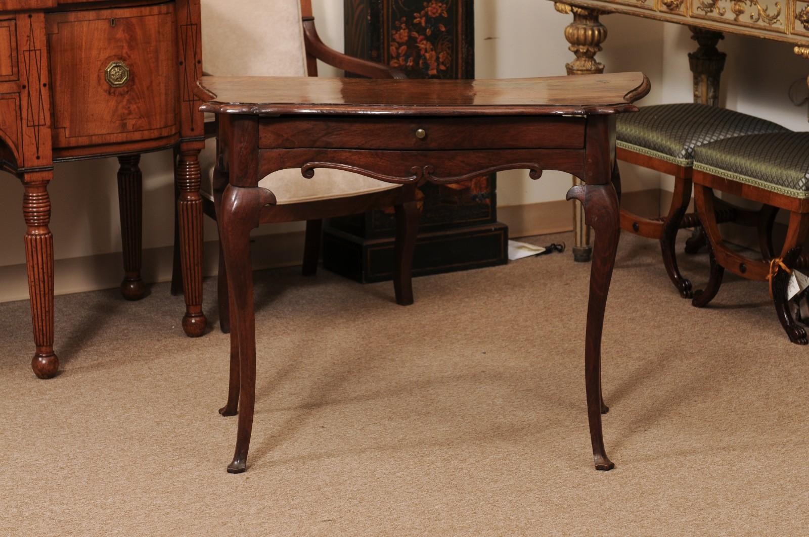 Mid 18th Century Italian Rococo Walnut Console Table with Drawer For Sale 9
