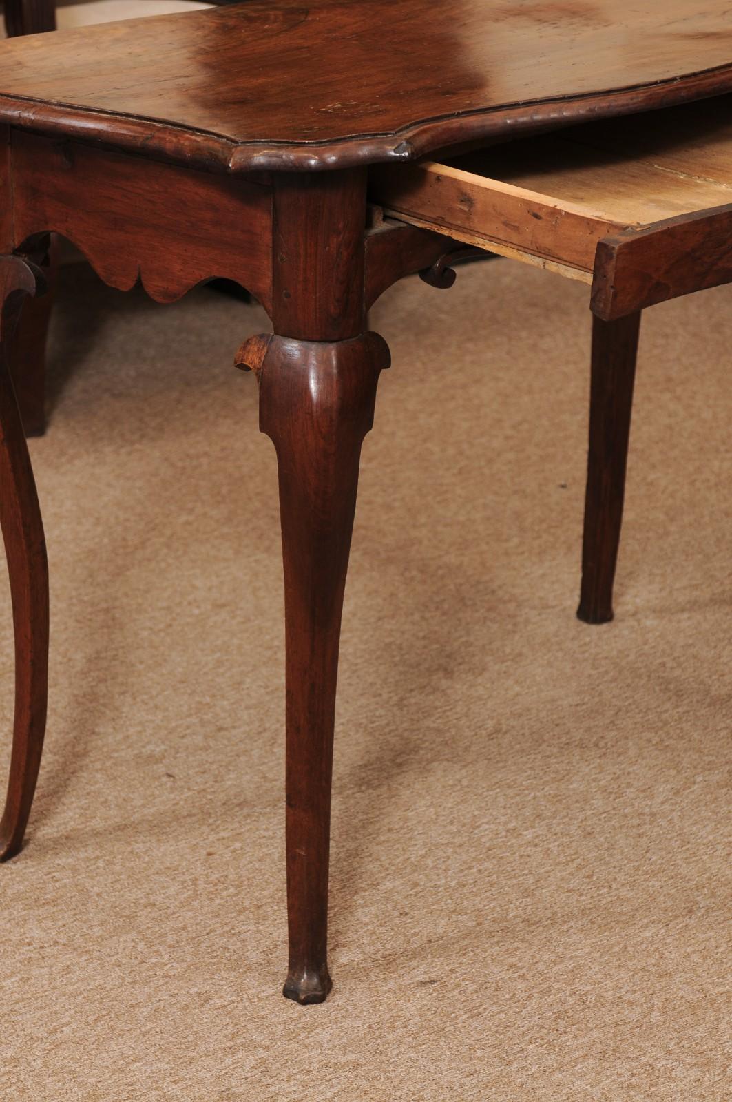 Mid 18th Century Italian Rococo Walnut Console Table with Drawer For Sale 1