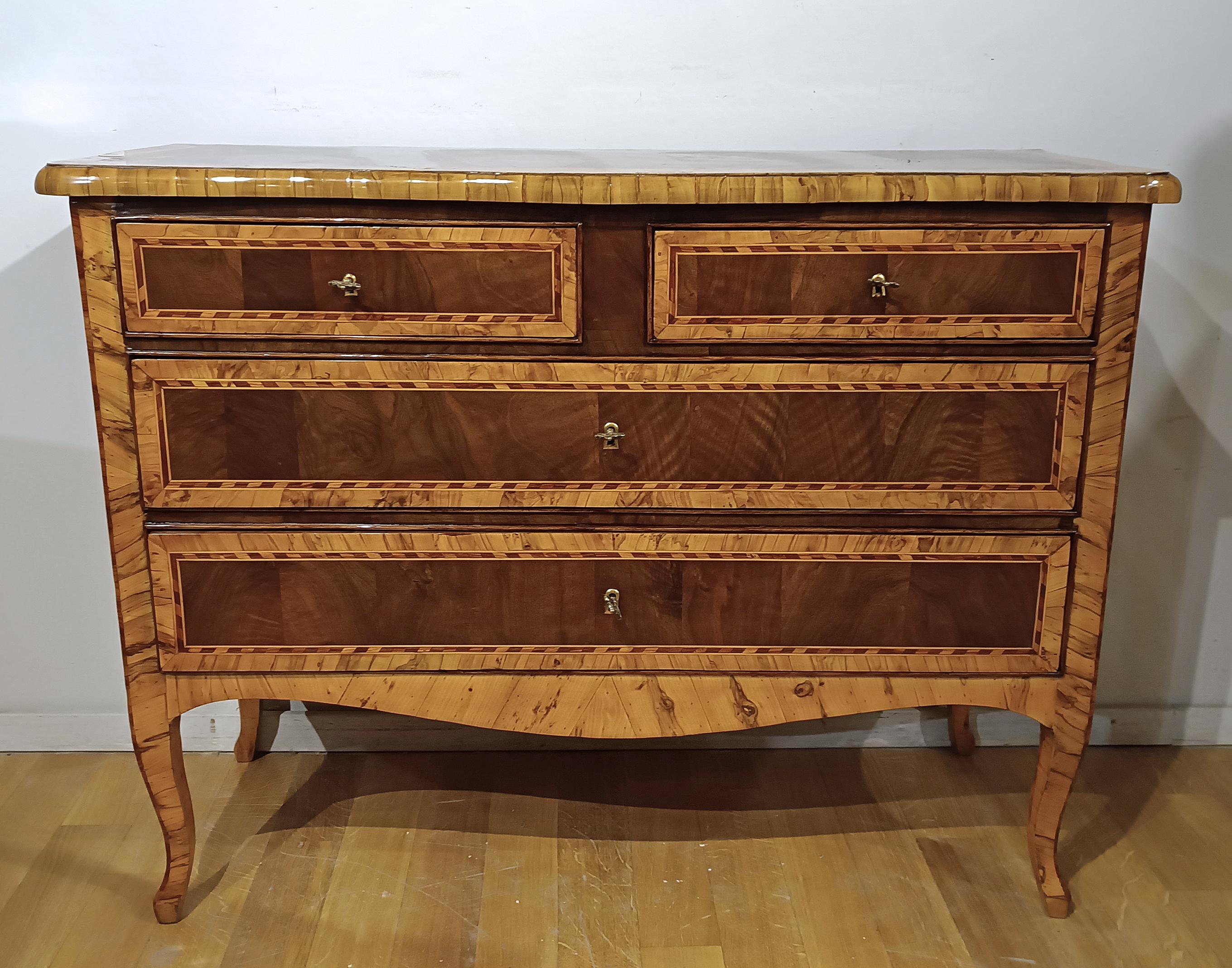 MID 18th CENTURY LOUIS XV CHEST OF DRAWERS  3