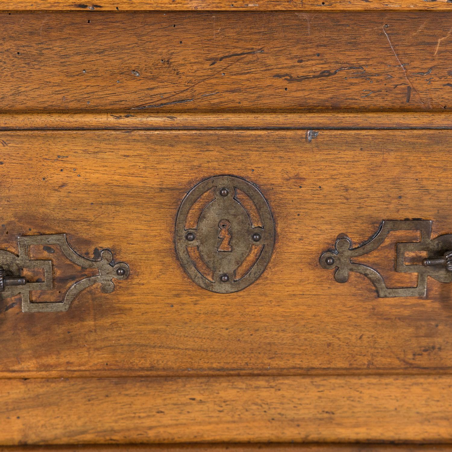 Mid-18th Century Louis XV Period Petite Walnut Commode 5