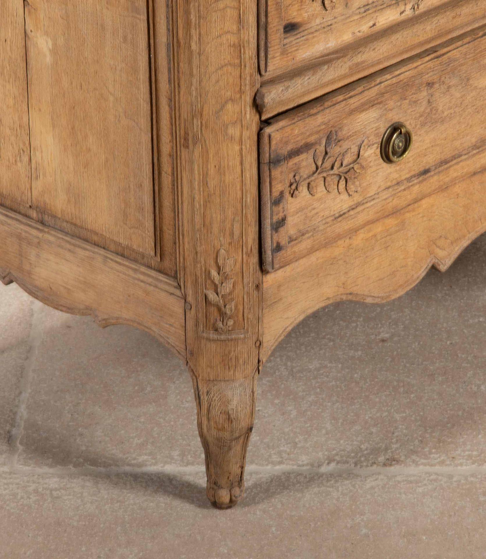 Mid-18th Century Louis XVI Period Bleached Oak Commode For Sale 6