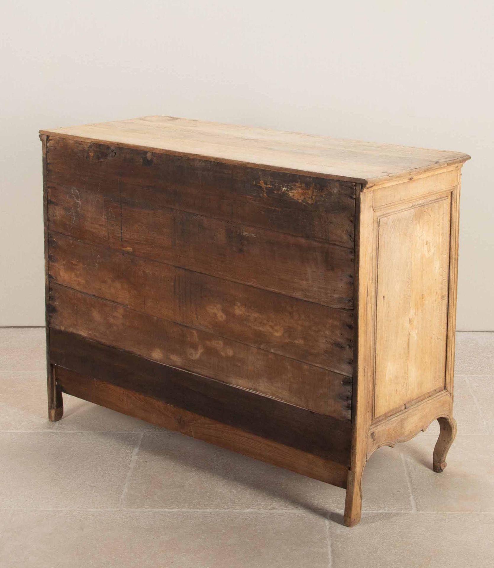 Mid-18th Century Louis XVI Period Bleached Oak Commode In Good Condition For Sale In Gloucestershire, GB