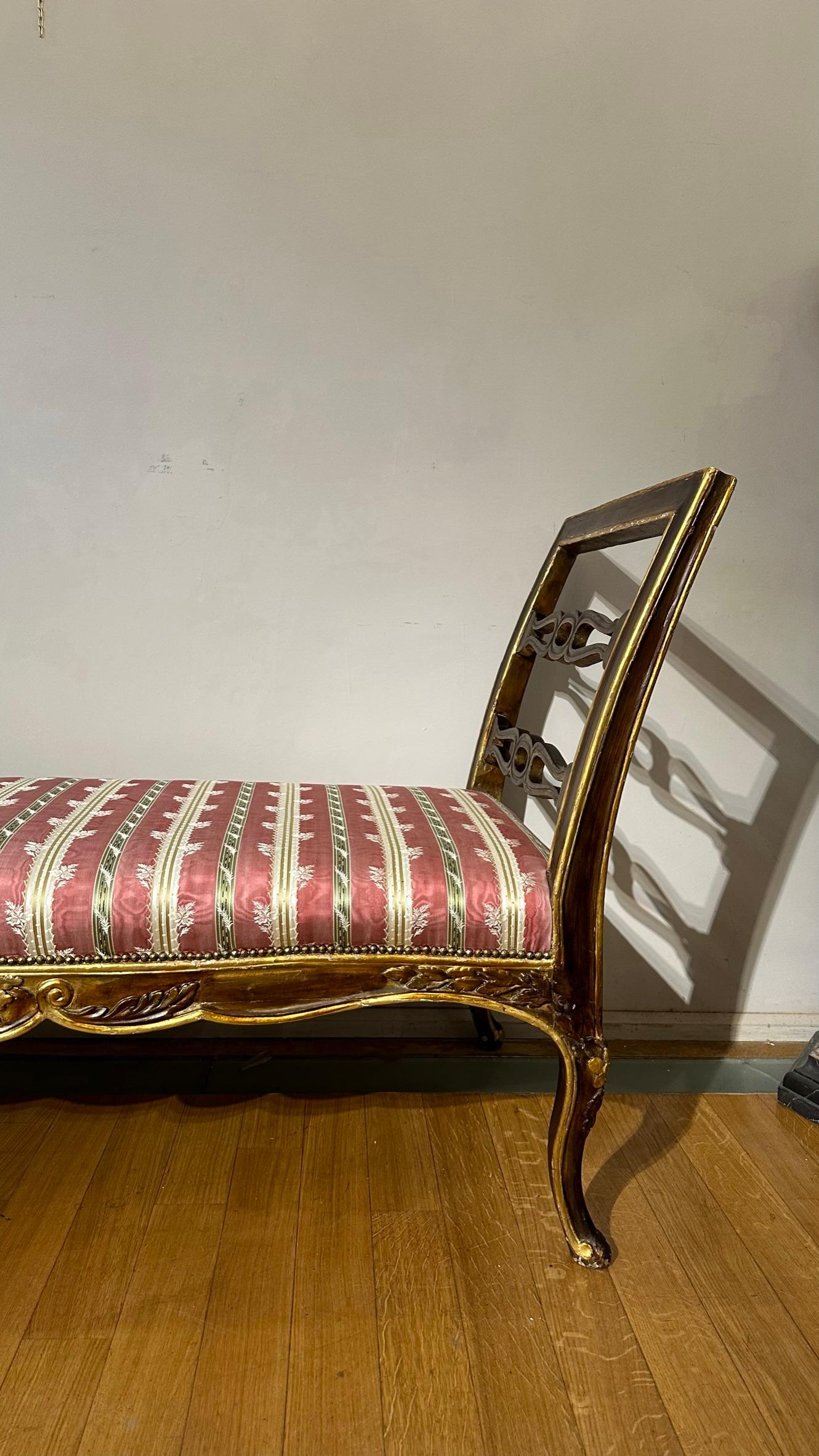 Mid 18th Century Luis XV Sofa In Good Condition For Sale In Firenze, FI