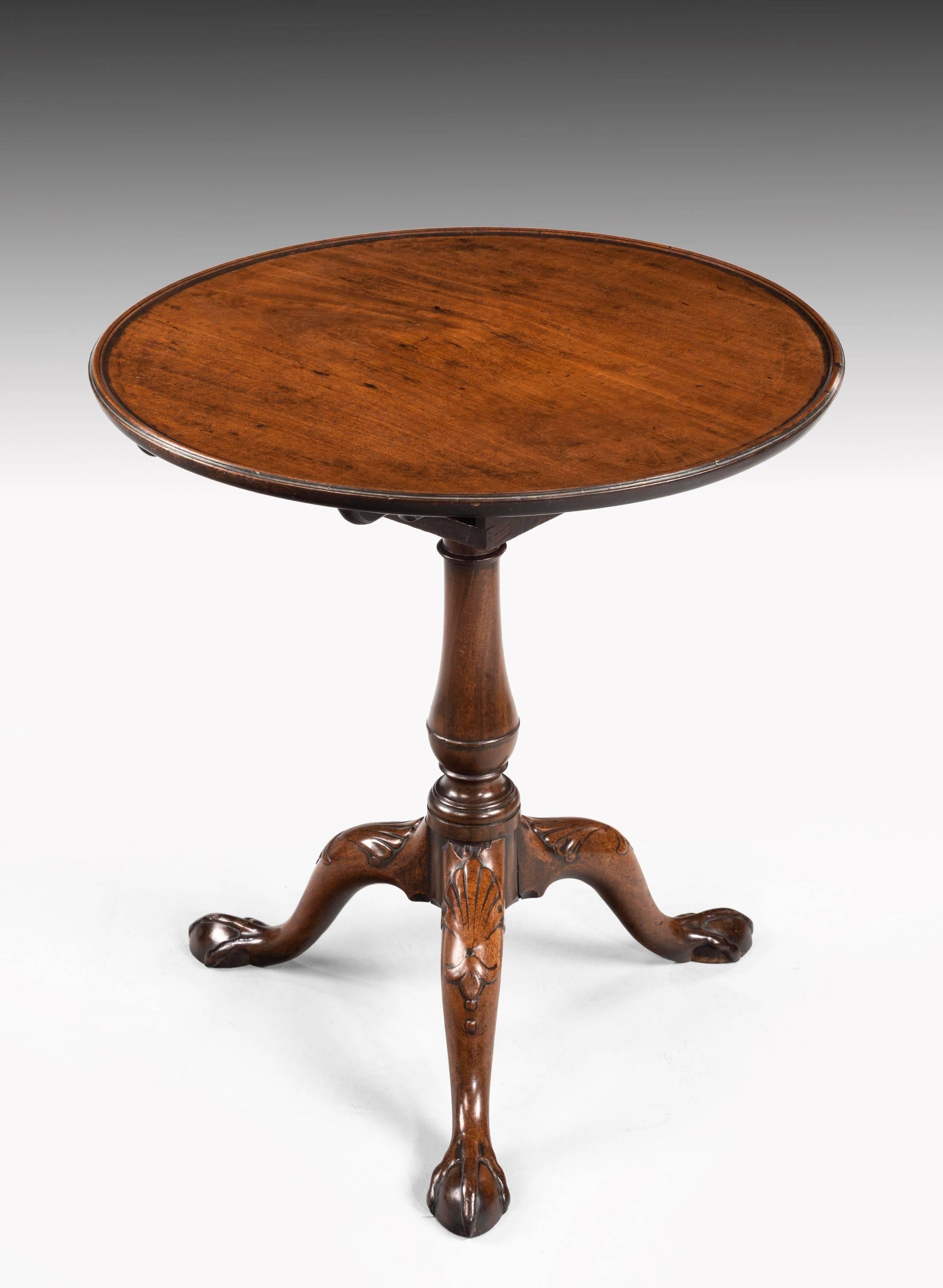 Mid-18th Century Mahogany Dish Top Tilt Table In Good Condition In Peterborough, Northamptonshire