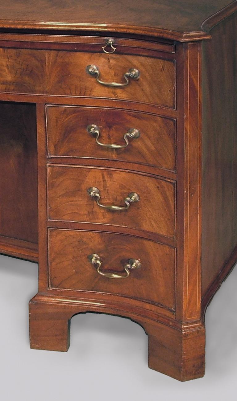 George III Mid 18th Century Mahogany Kneehole Dressing Chest For Sale