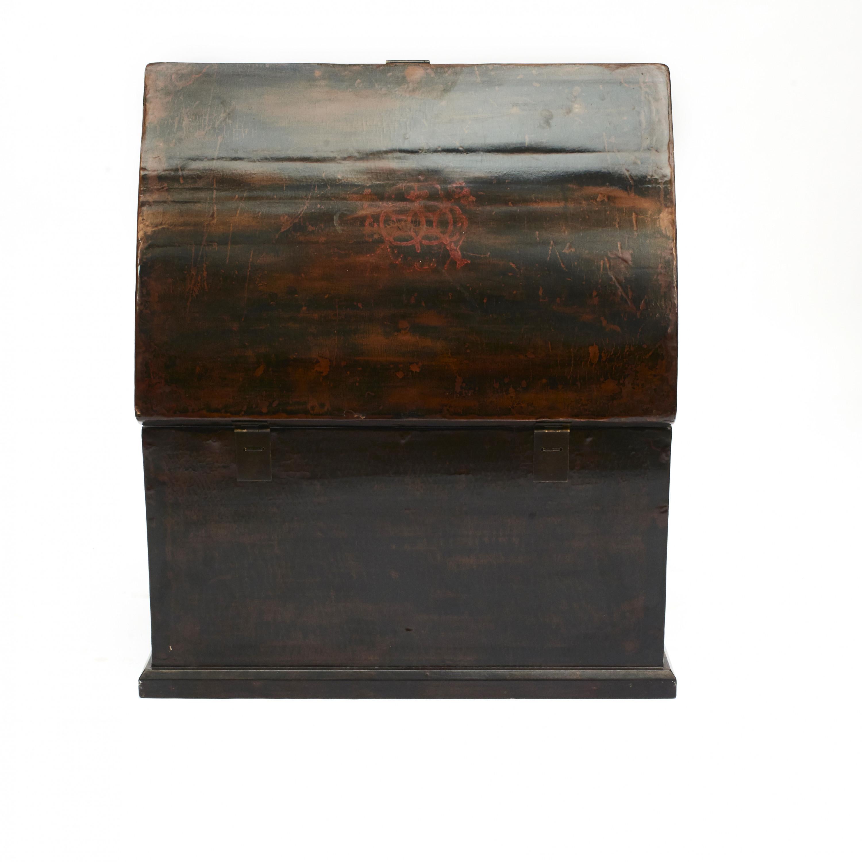 Wood Mid-18th Century Ming Style Chest in Black Lacquer For Sale