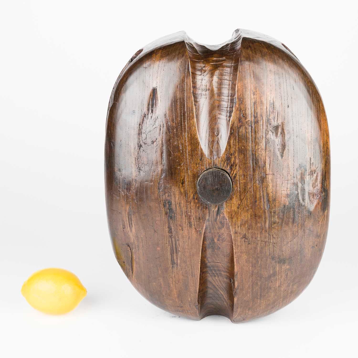 Mid 18th century naval ship’s elm single pulley block en venta 6