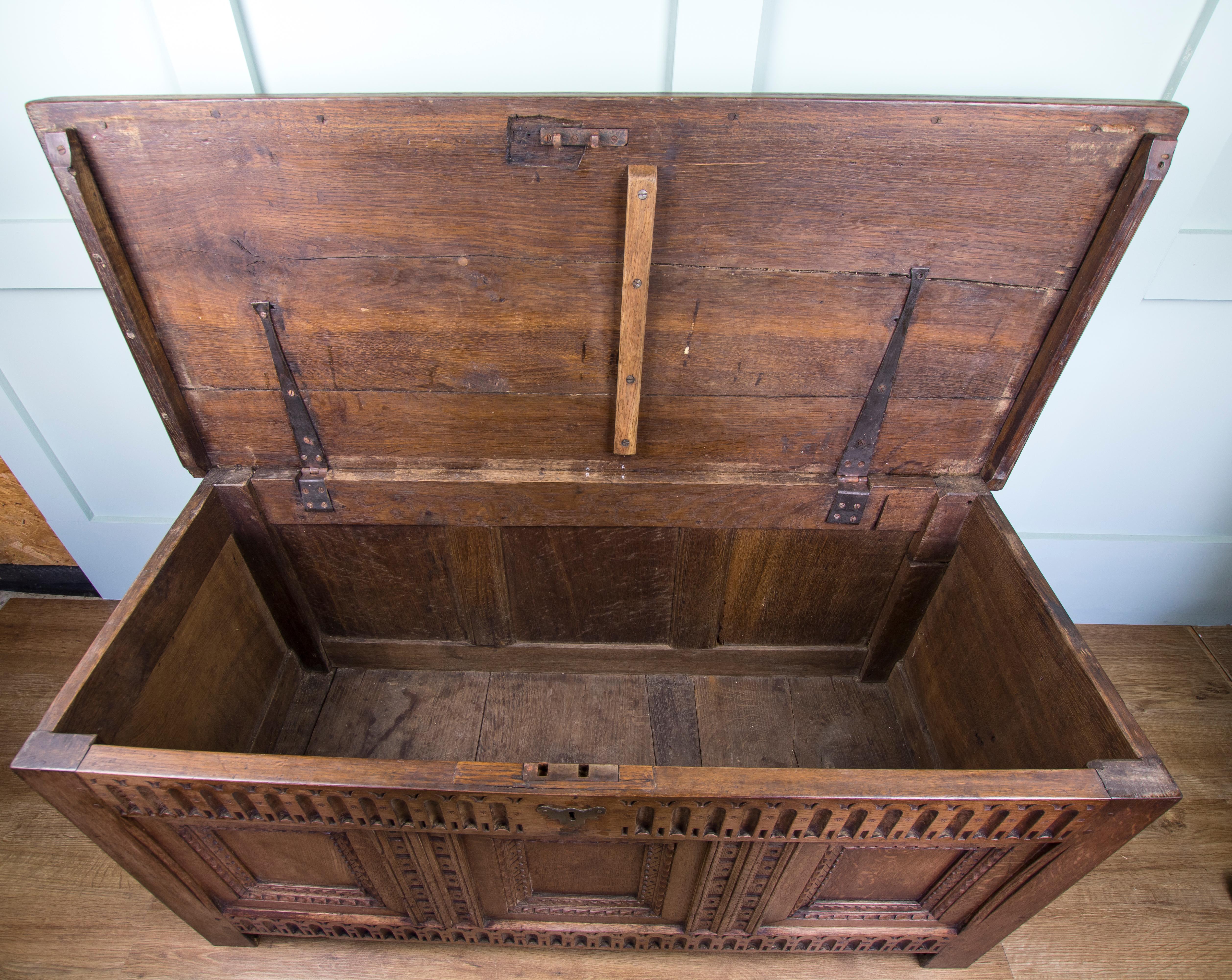Mid-18th Century Oak Coffer Chest with Three-Panel Decorative Front For Sale 1