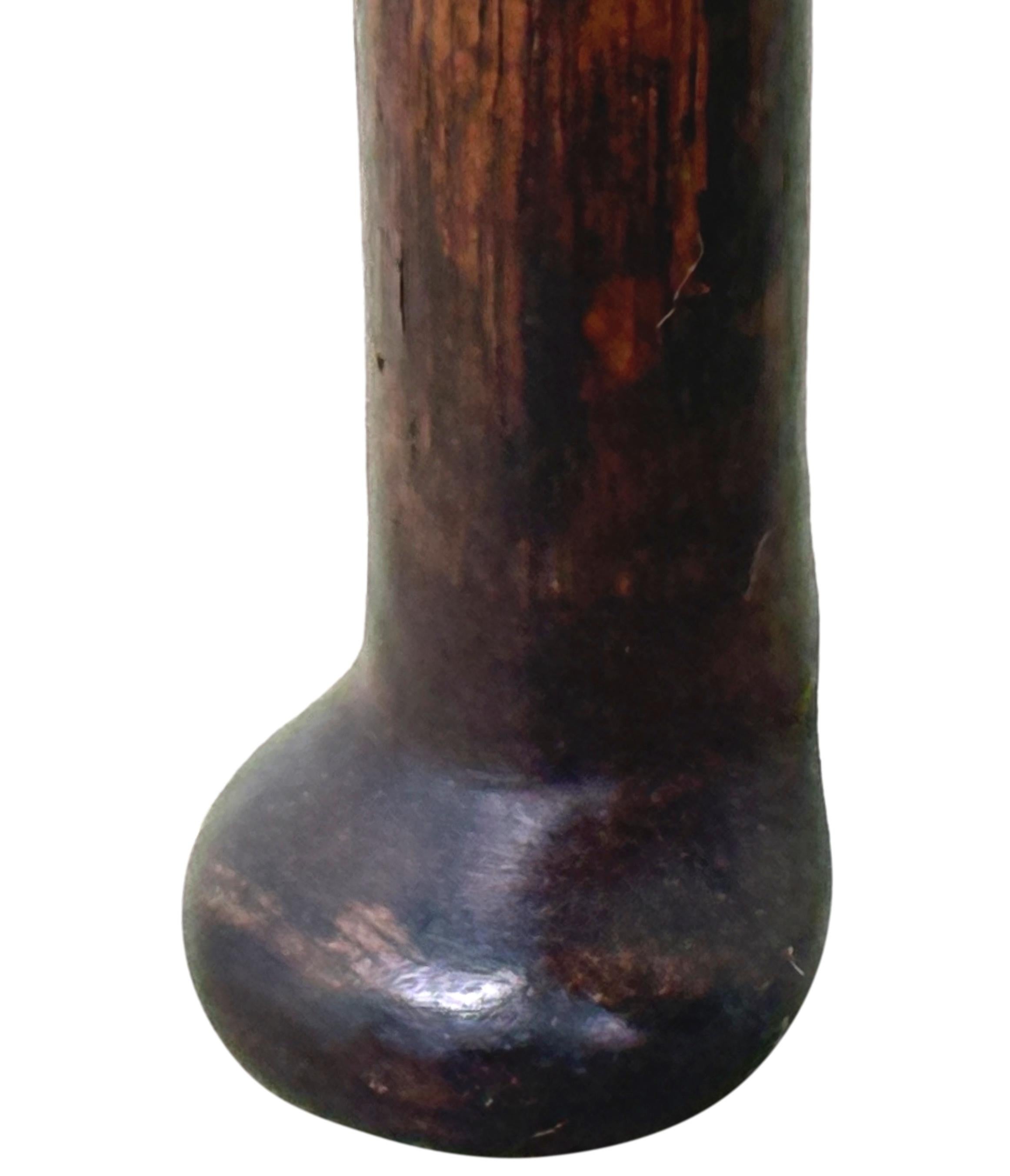 Chêne Base de commode à pieds dame en Oak du milieu du 18e siècle en vente