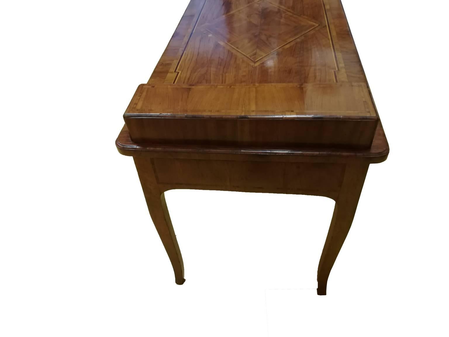 Louis XVI Italy Mid-18th Century Olive Root Wood Desk with Drawings in Regency Style For Sale