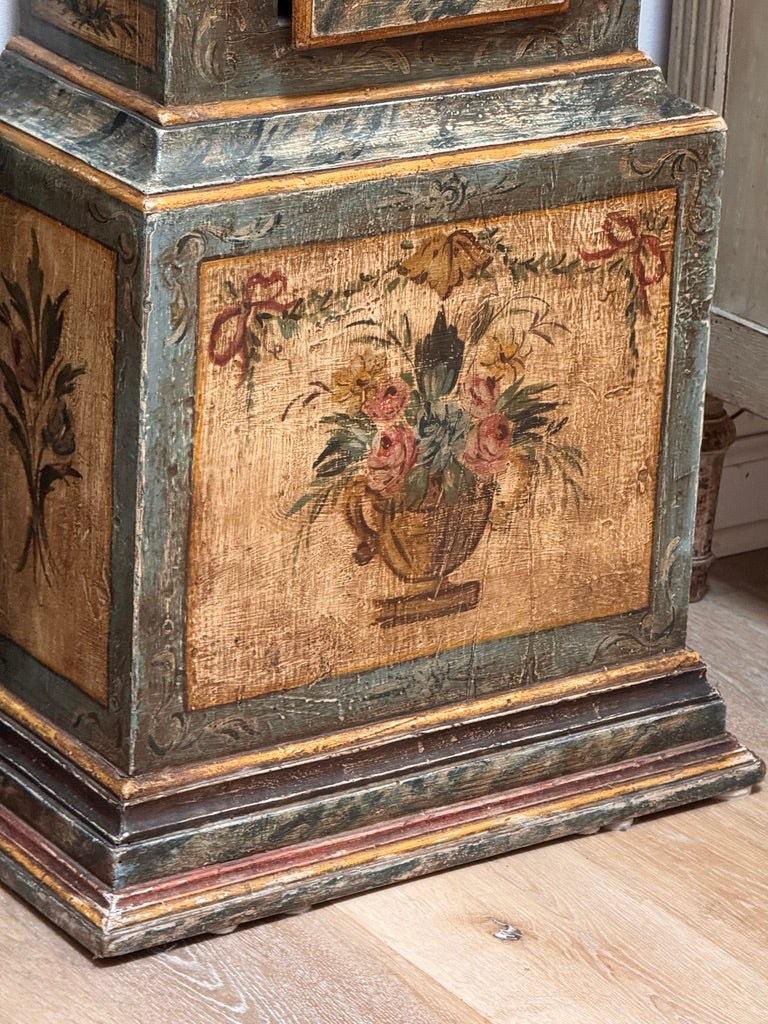 Mid-18th Century painted tall case clock from Northern Italy For Sale 4