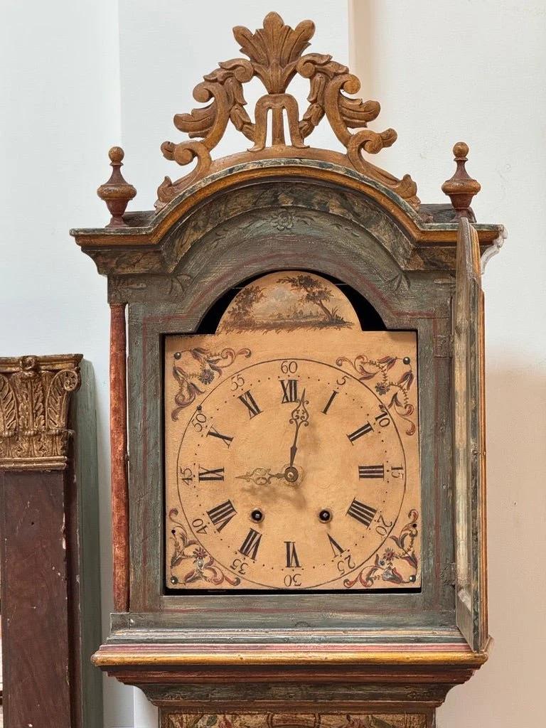 Mid-18th Century painted tall case clock from Northern Italy In Good Condition For Sale In Charlottesville, VA