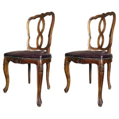 Mid-18th Century Pair of Italian Pearwoods and Brown Leather Hand-Carved Chairs