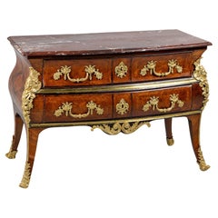 Commodes and Chests of Drawers