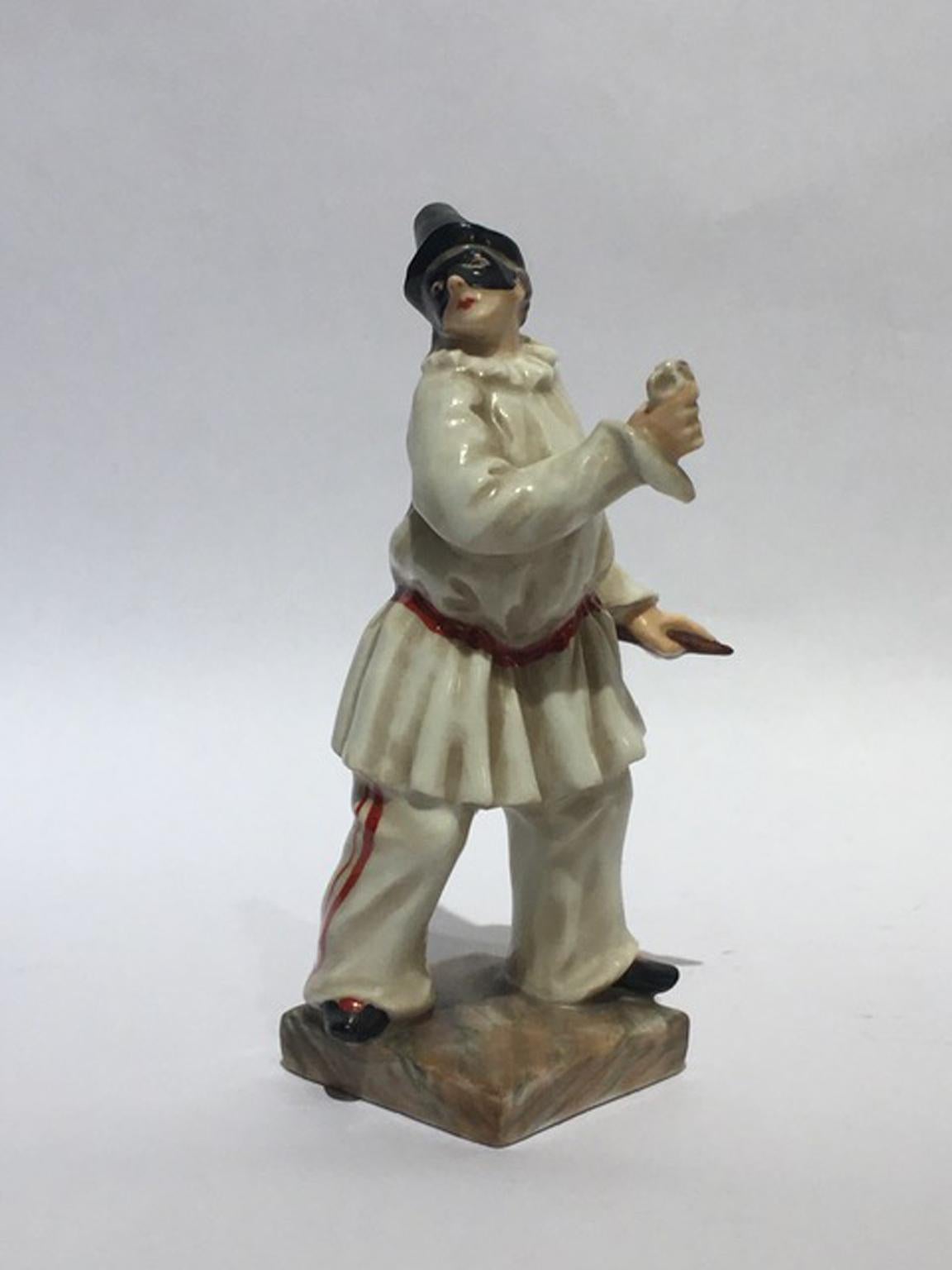 This fine and smiling porcelain figurine represents one of the most well known Carnival mask of Venice, called Pulcinella.
It is possible to see the perfect and original details of this Carnival costume.
There is a mark on the bottom that it could