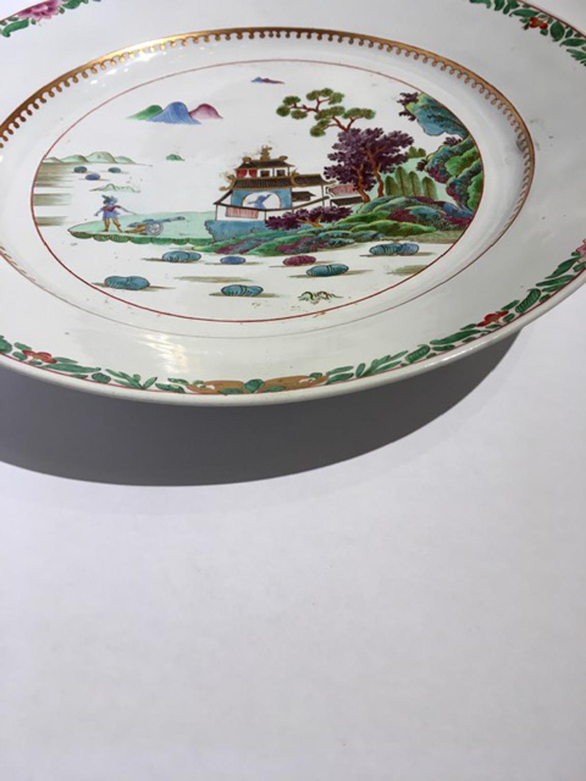 Italie Milieu du XVIIIe siècle Plat en porcelaine Richard Ginori avec paysage du Japon en vente 6