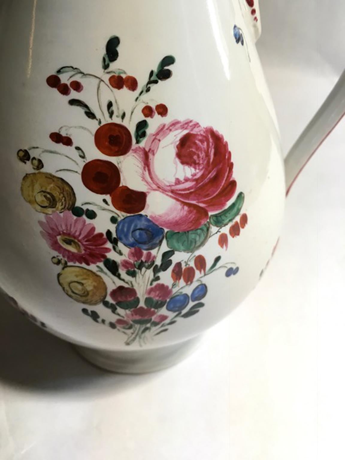 Italy Richard Ginori Mid-18th Century Porcelain Coffee Pot with Flowers Decor For Sale 11