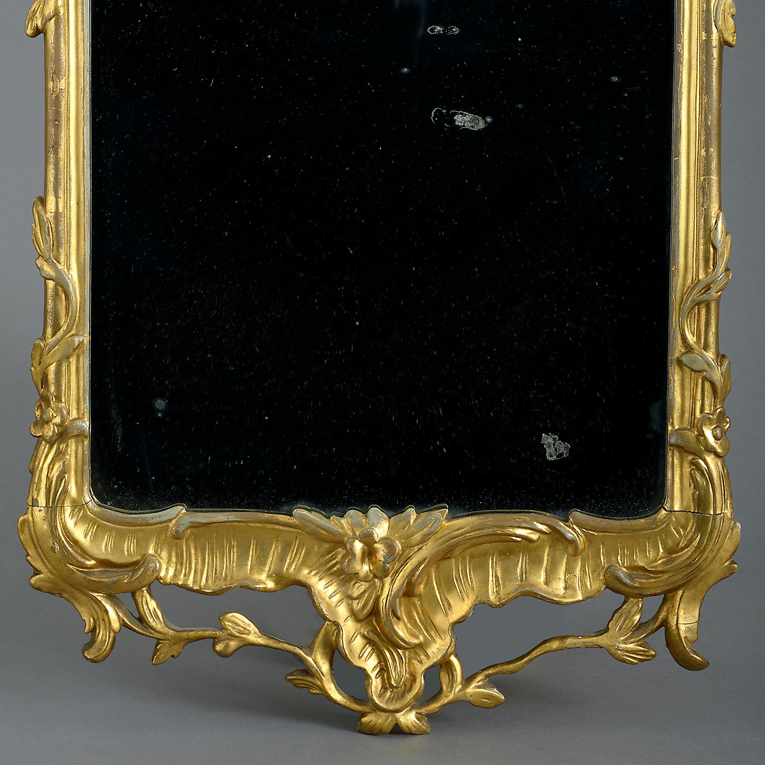 German Mid-18th Century Rococo Giltwood Mirror in the Manner of Hoppenhaupt For Sale