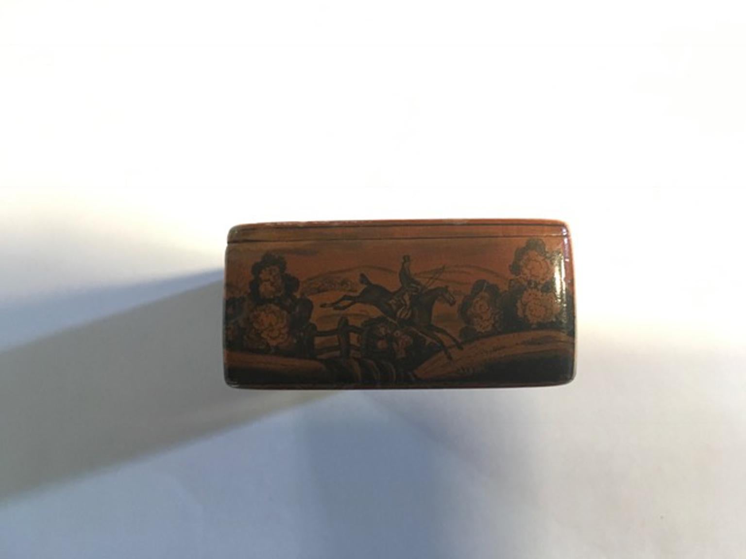 Mid-18th Century Set of Five Wood Lacquered Boxes with Landscape Scenes For Sale 5