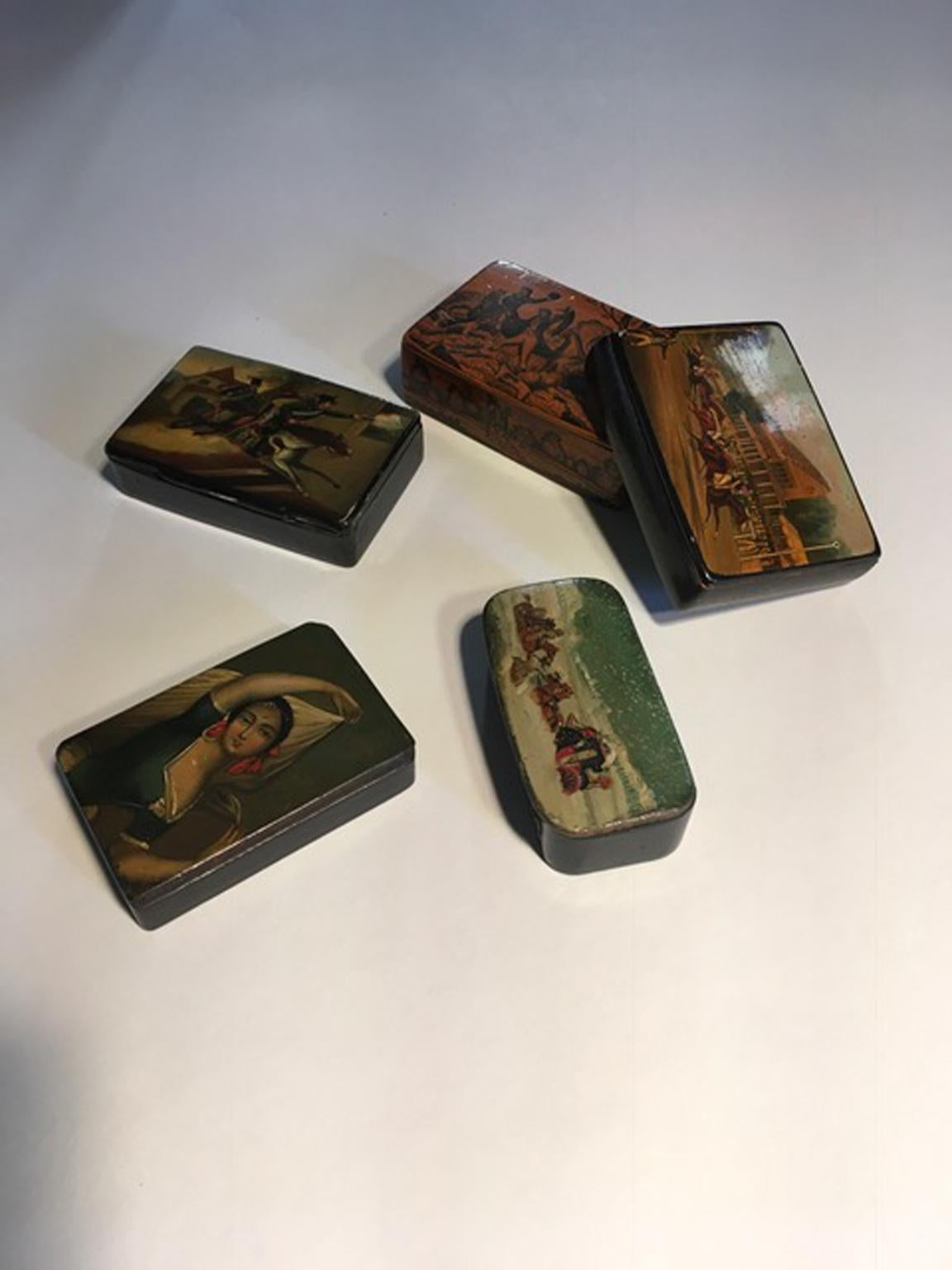 Mid-18th Century Set of Five Wood Lacquered Boxes with Landscape Scenes For Sale 7