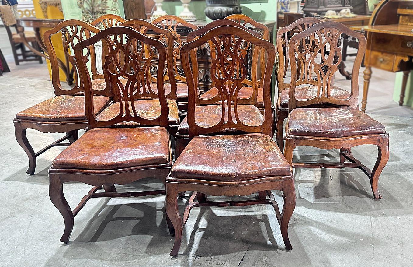 MID-18th CENTURY SET OF TEN LOUIS XV WALNUT CHAIRS For Sale 1