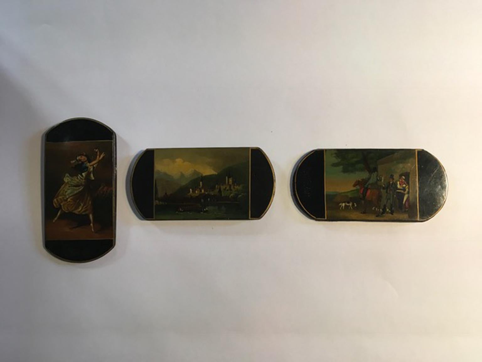 Baroque Mid-18th Century Set of Three Wood Lacquered Boxes with Portraits For Sale