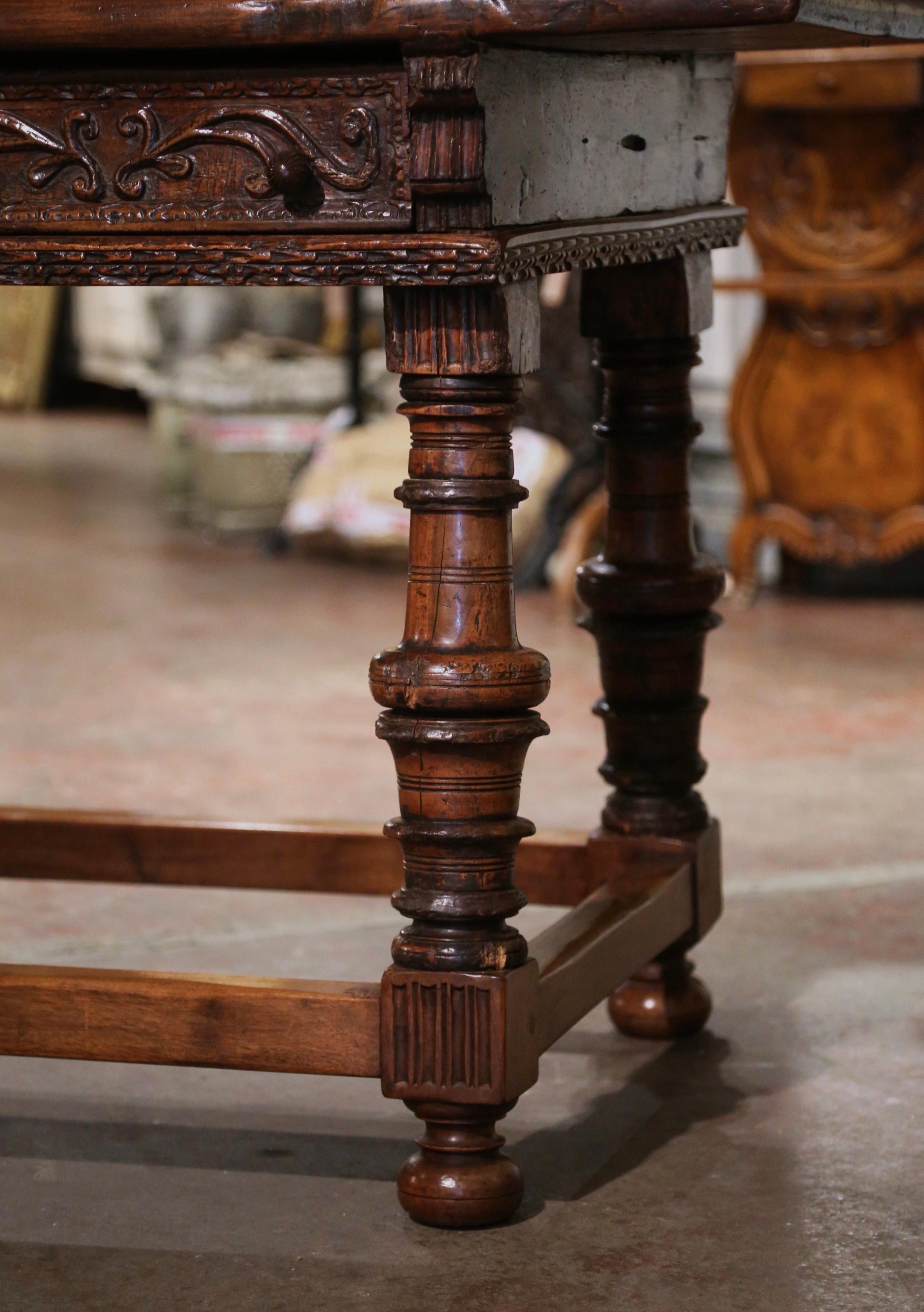 Mid-18th Century Spanish Louis XIII Carved Walnut Library Console Table Desk In Excellent Condition For Sale In Dallas, TX