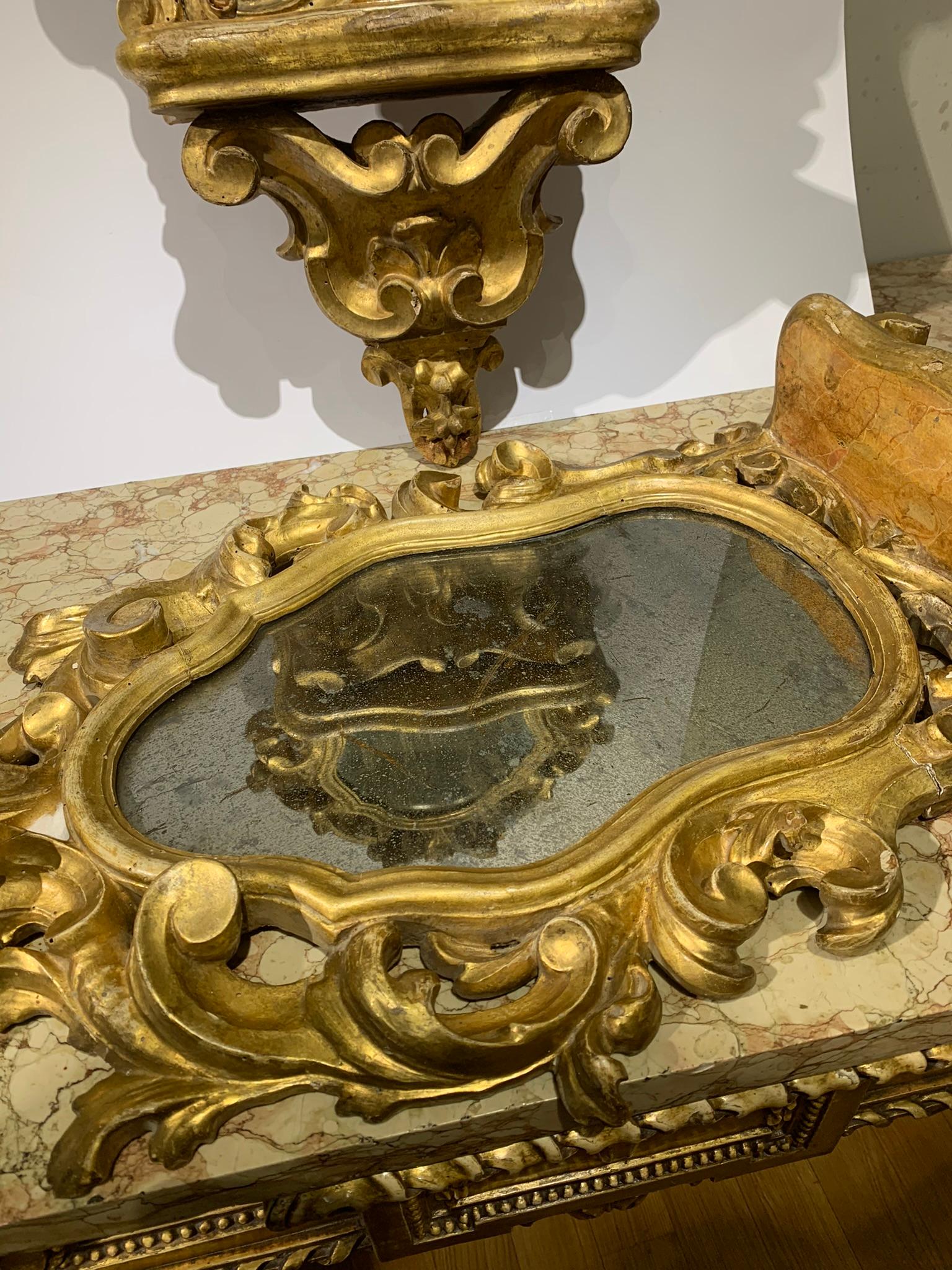 Mid 18th Century Tuscany Pair of Giltwood Mirrors In Good Condition For Sale In Firenze, FI