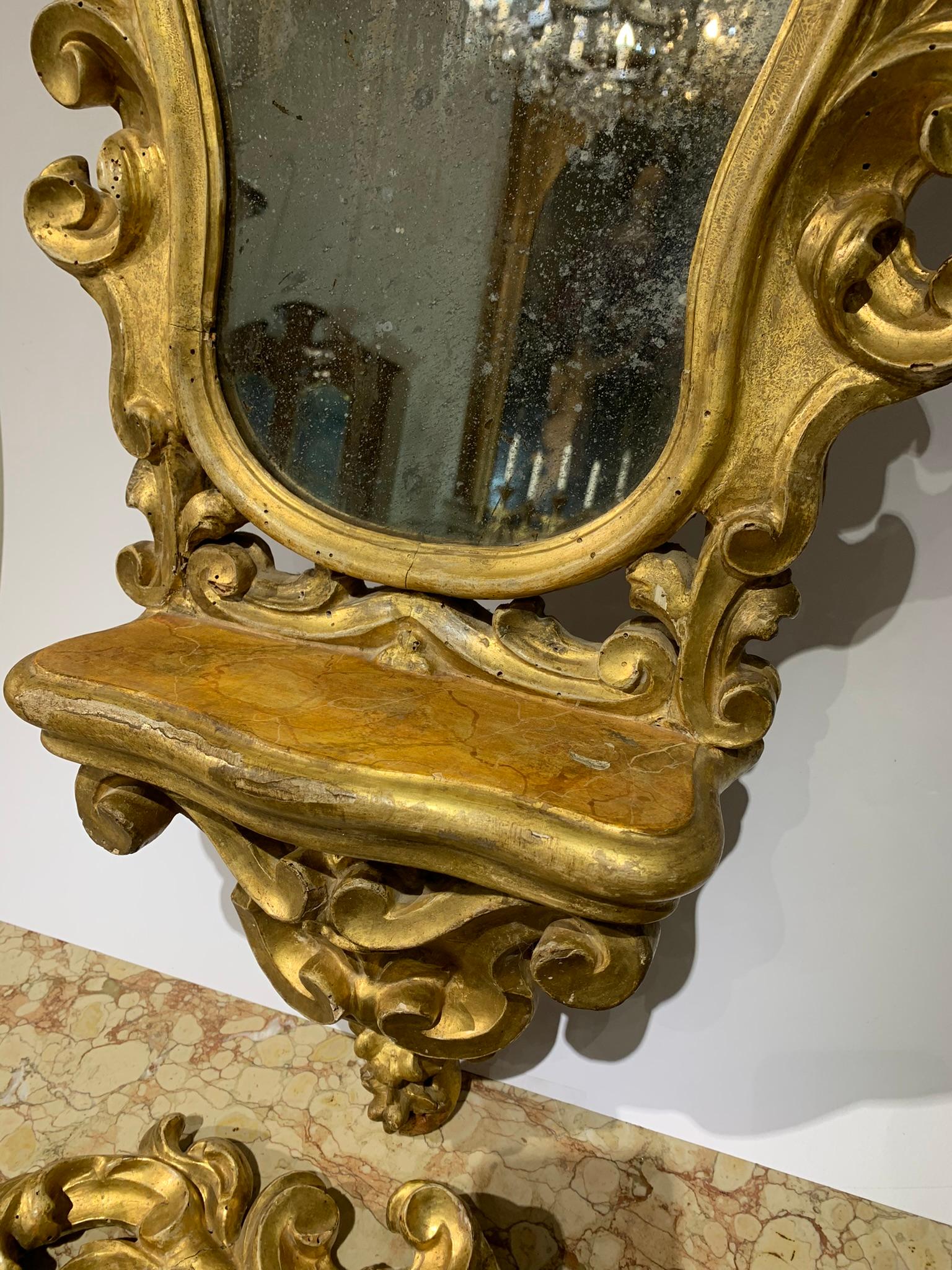 Mid 18th Century Tuscany Pair of Giltwood Mirrors For Sale 1
