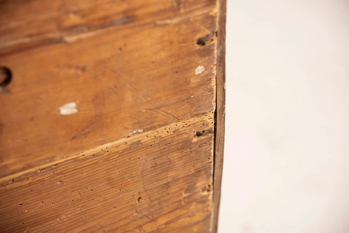Mid-18th Century Venetian Cherrywood Chest of Drawers with Distressed Finish For Sale 12