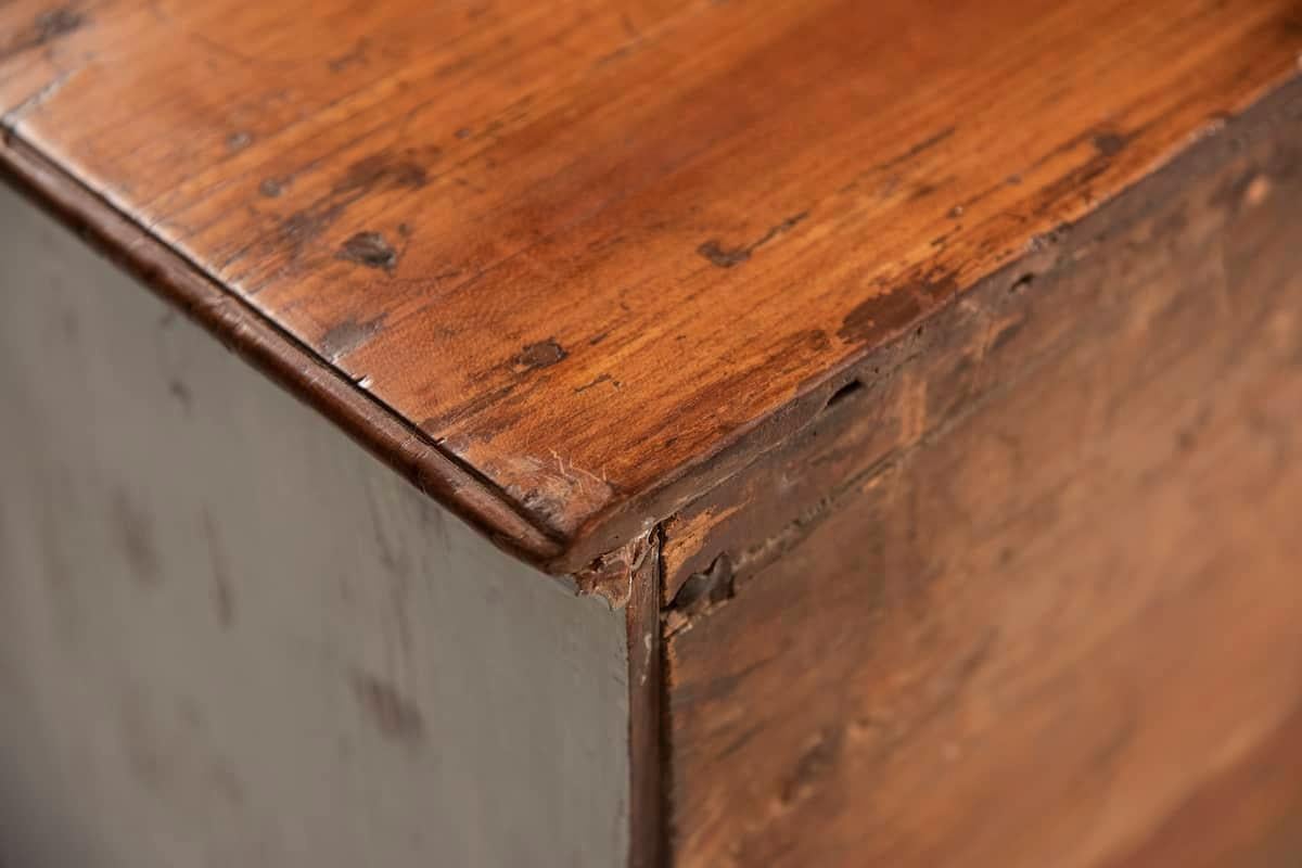 Mid-18th Century Venetian Cherrywood Chest of Drawers with Distressed Finish For Sale 14