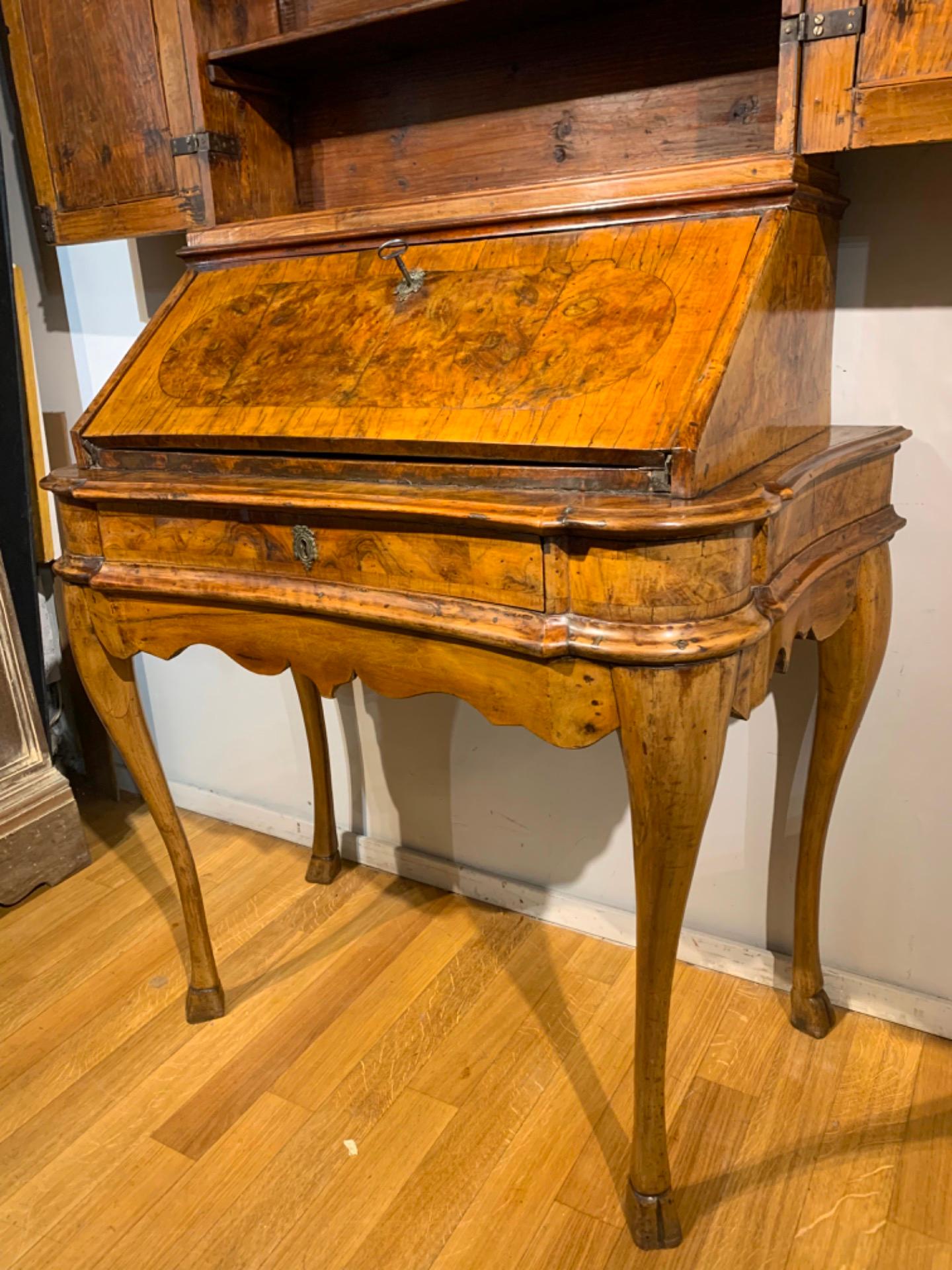 Mid-18th Century, Veneto Trumeau For Sale 1