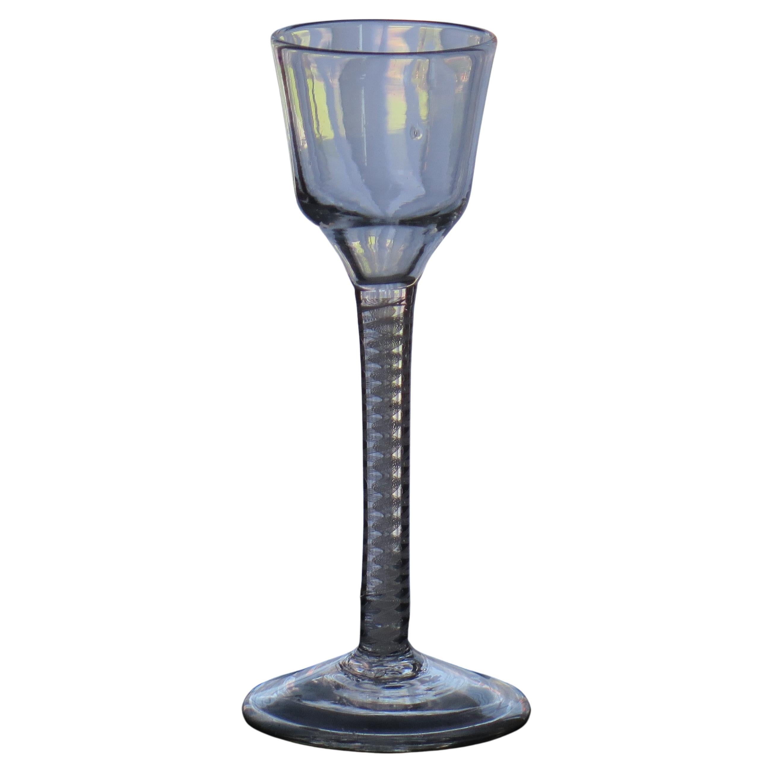 Mid-18th Century Wine Glass Hand Blown Cotton Twist Stem, English C 1765 (verre à vin soufflé à la main, tige torsadée en coton) en vente